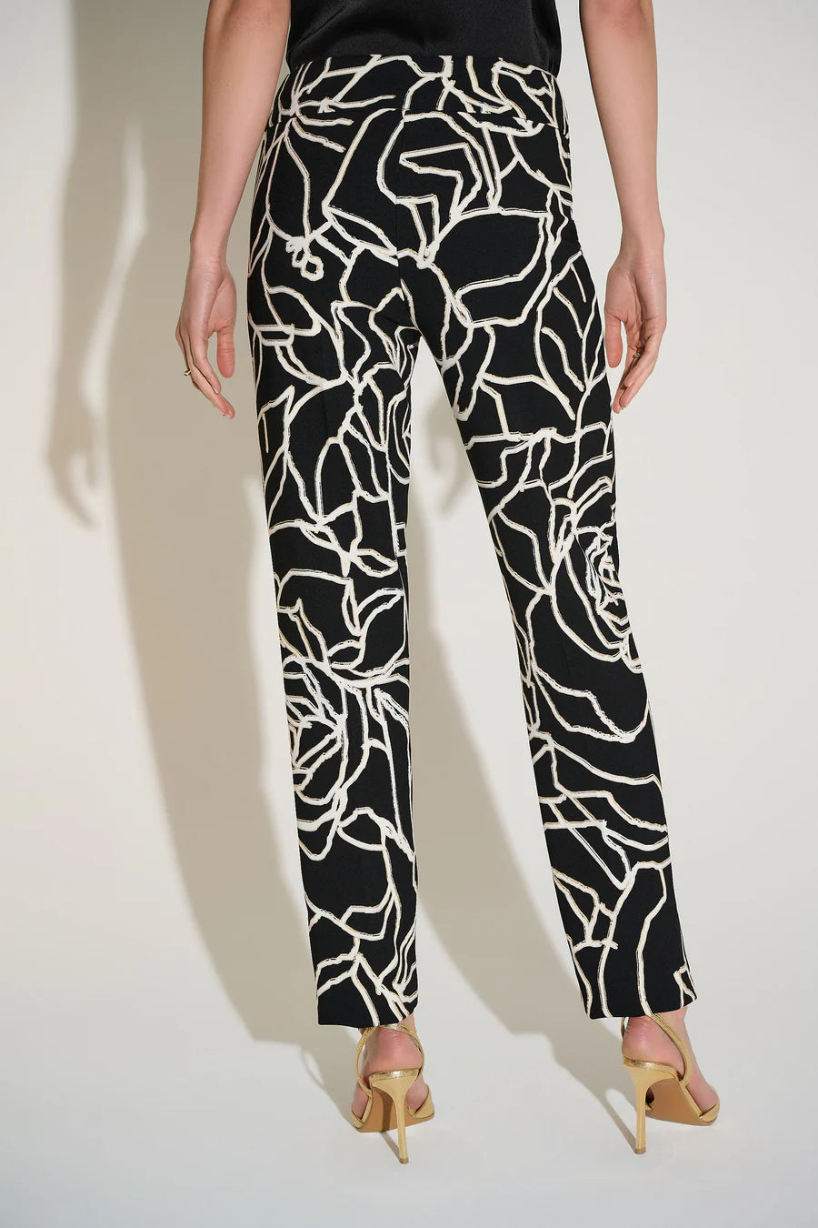 PANTALÓN NEGRO ESTAMPADO 253784