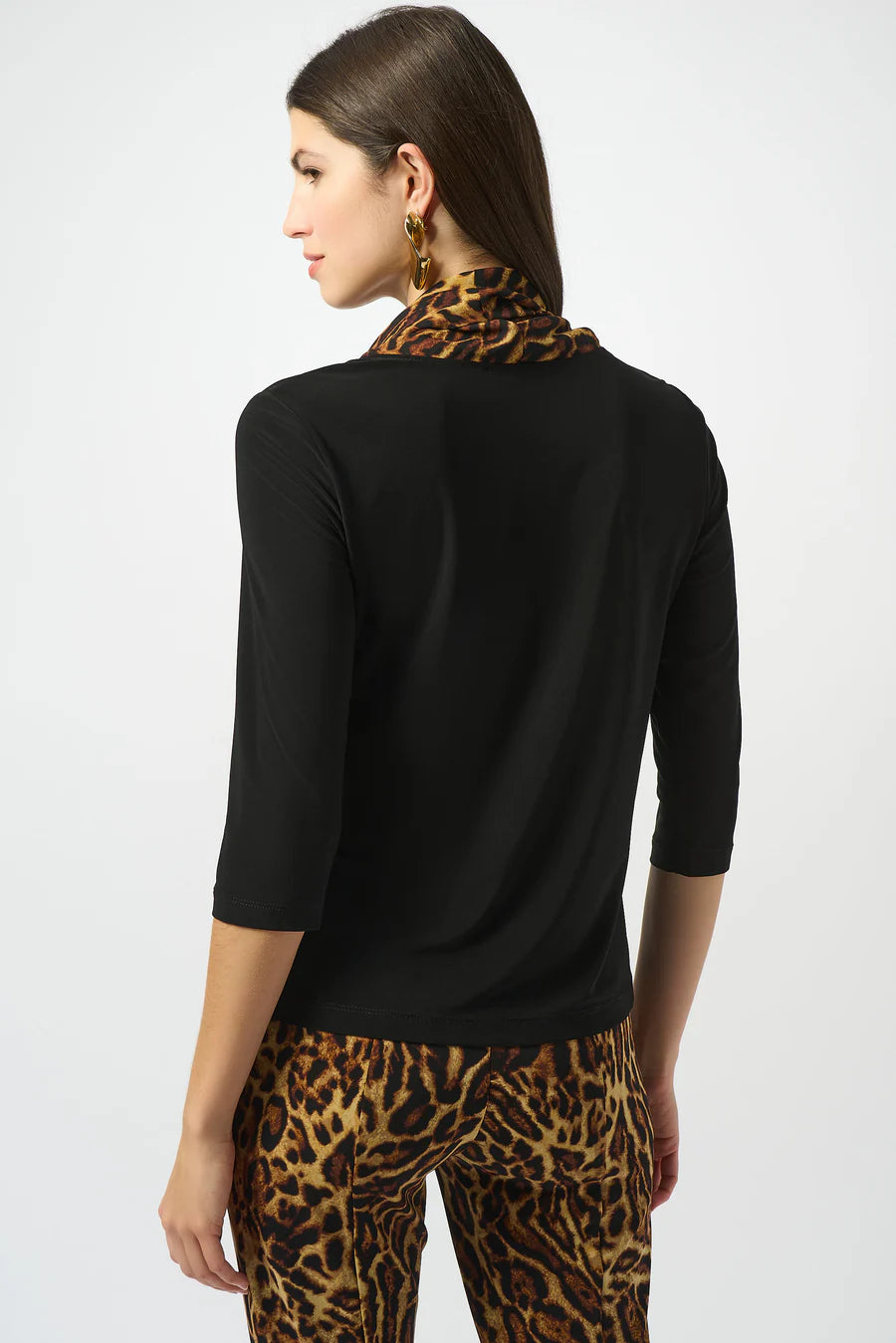 BLUSA NEGRA ESTAMPADA 253222
