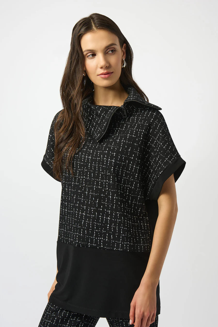 BLUSA NEGRA ESTAMPADA 253234