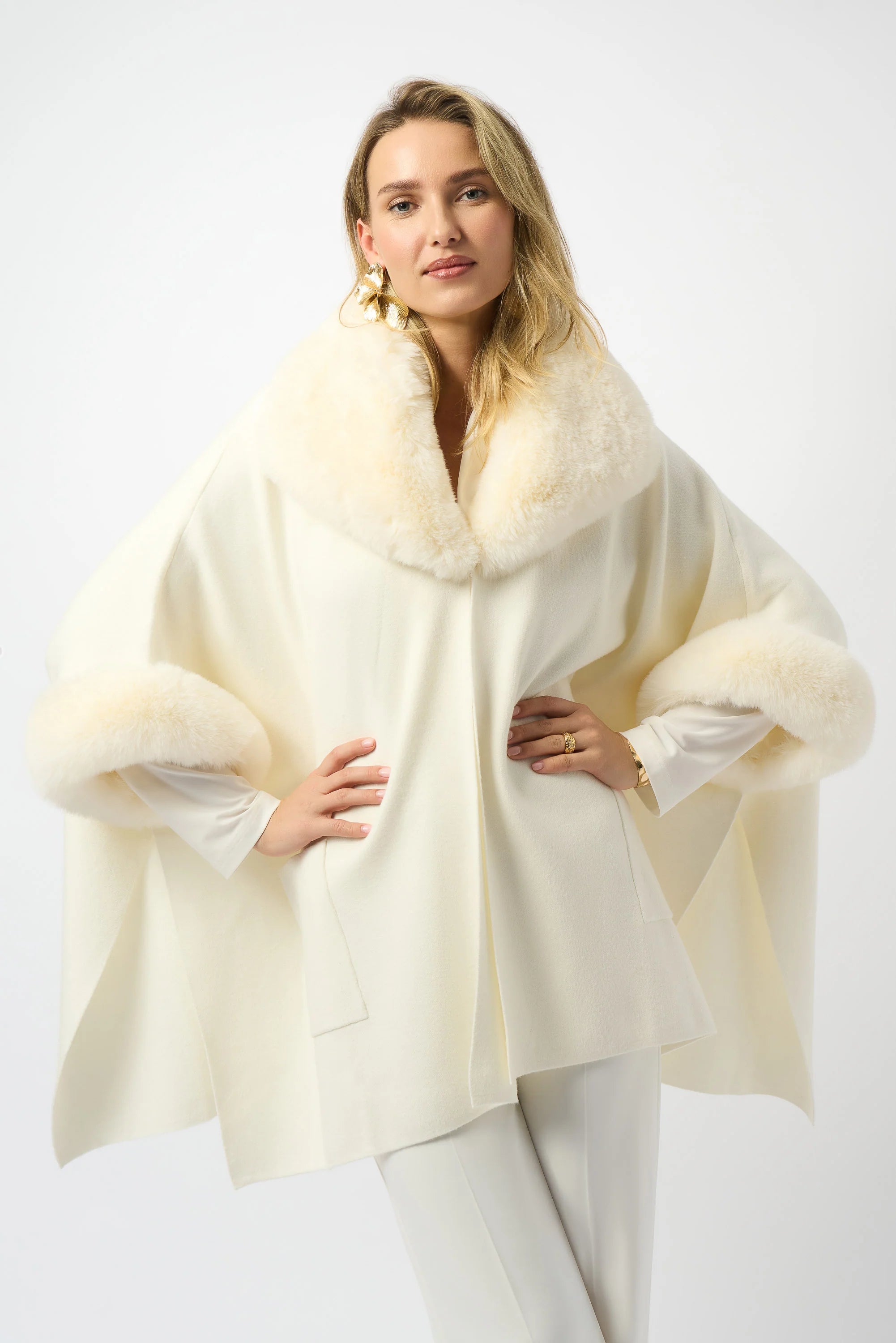 CAPA BEIGE/NEGRA 243930F25