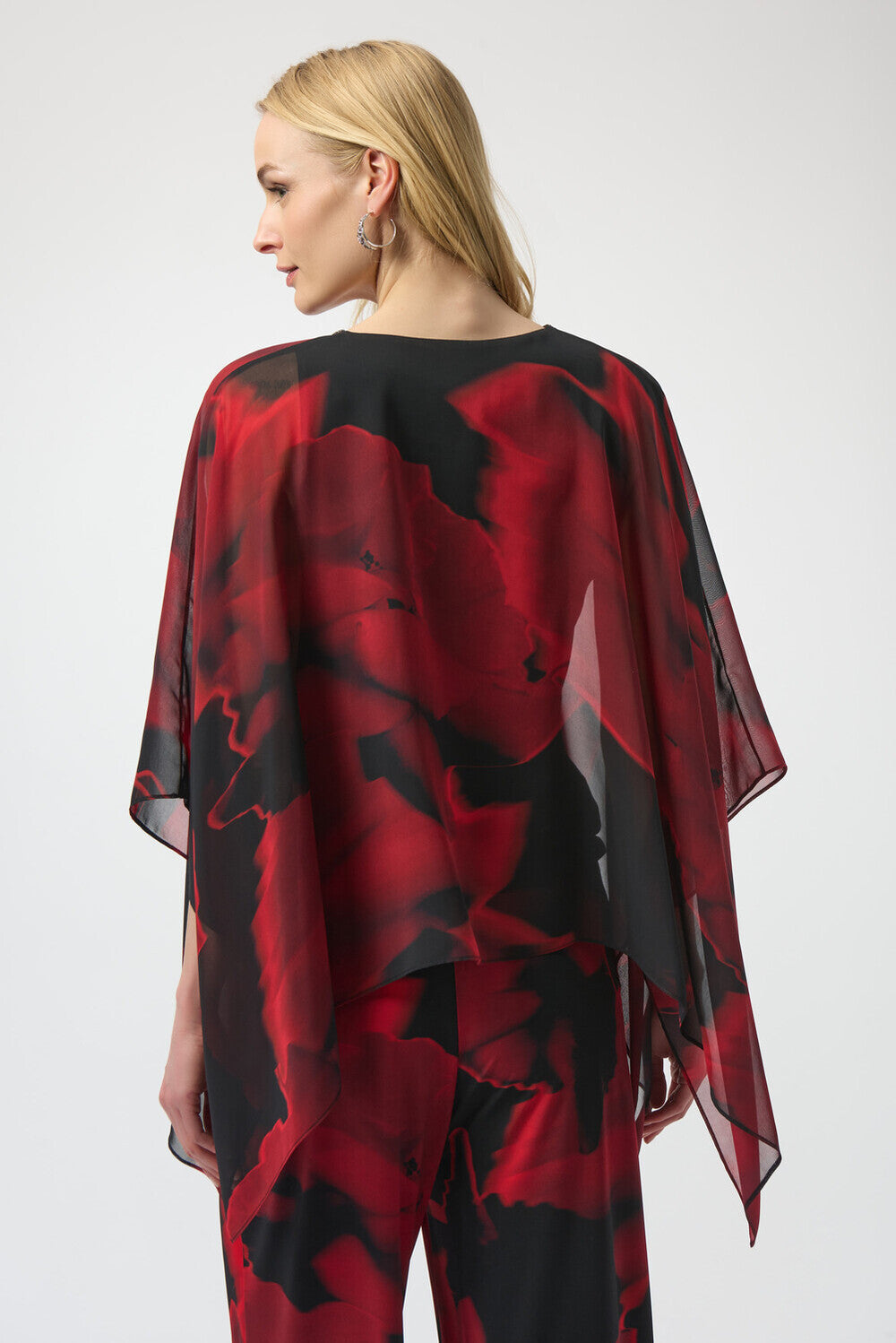 BLUSA NEGRA ESTAMPADA 254090