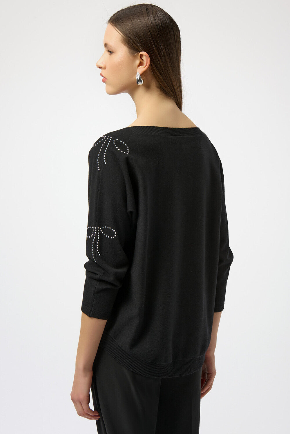 SUÉTER NEGRO MOÑOS 254950