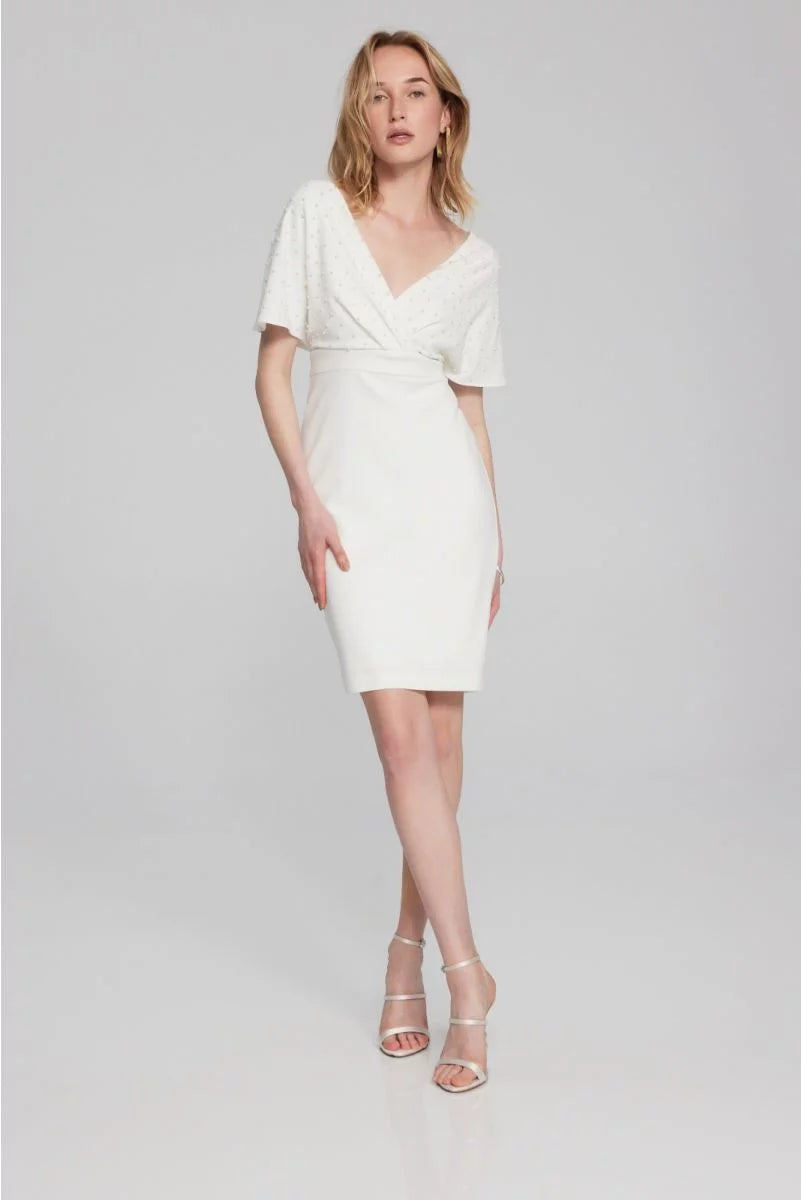 VESTIDO CORTO BLANCO PERLAS