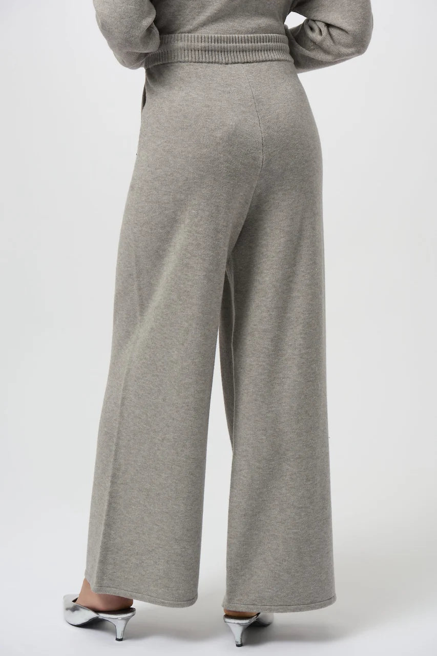 PANTALÓN TEJIDO GRIS 254945