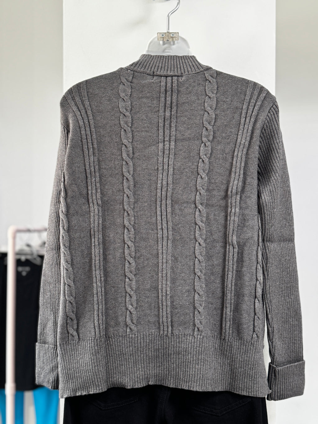 SUÉTER GRIS/NEGRO L33420