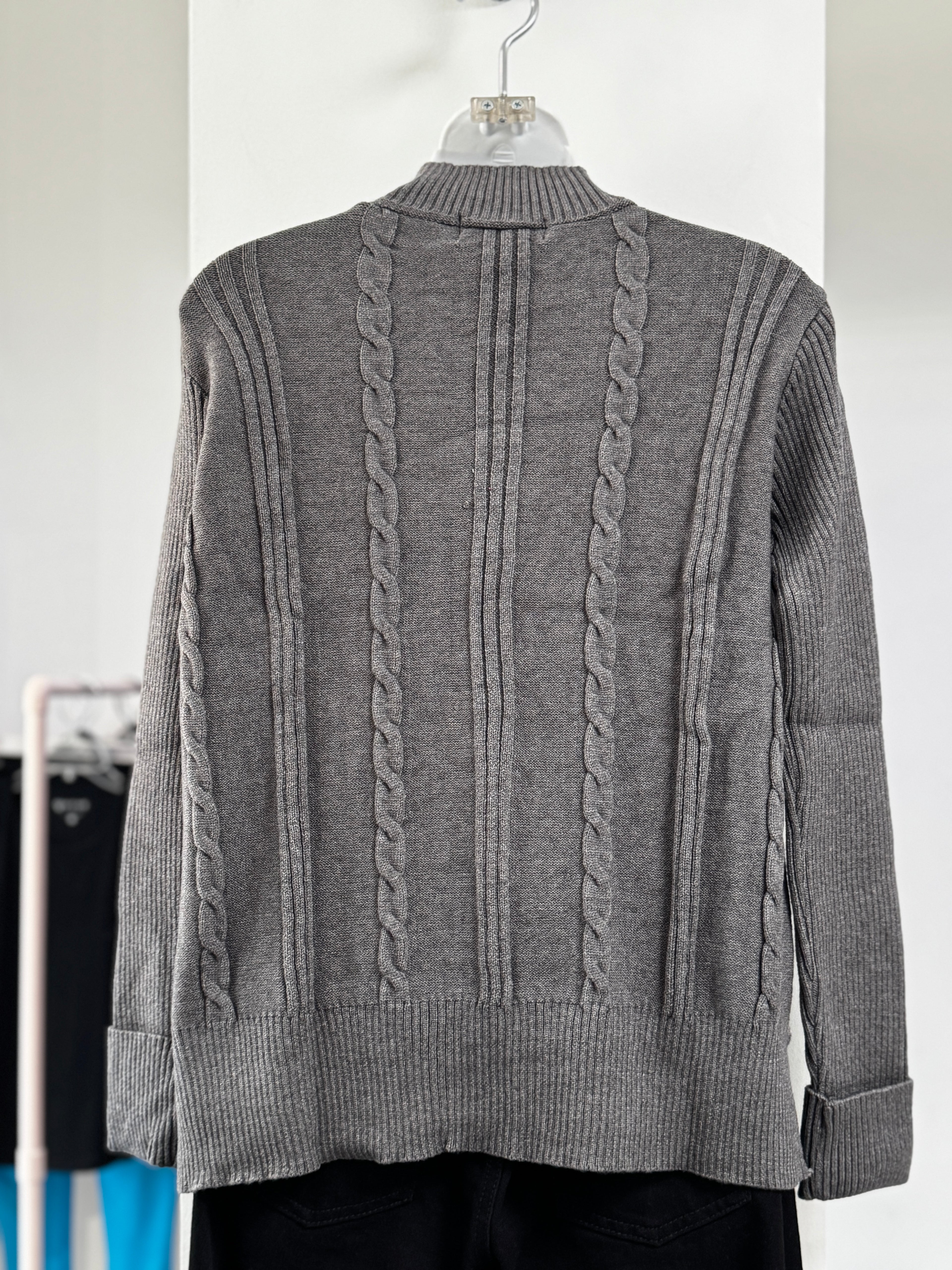 SUÉTER GRIS/NEGRO L33420