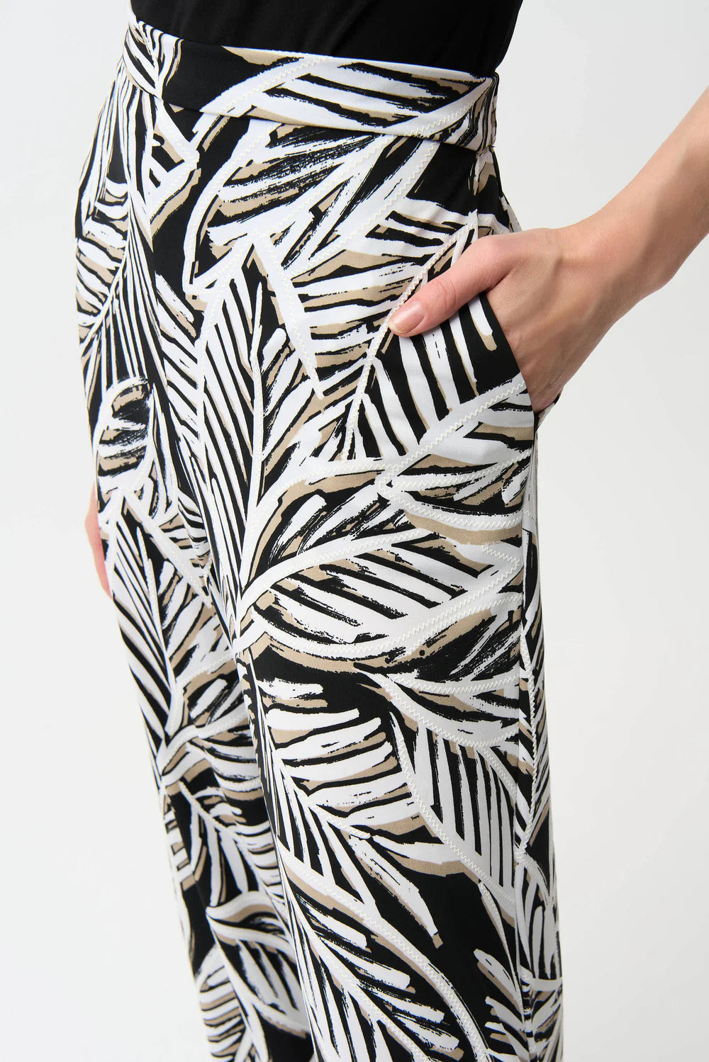 PANTALÓN NEGRO PRINT 261158