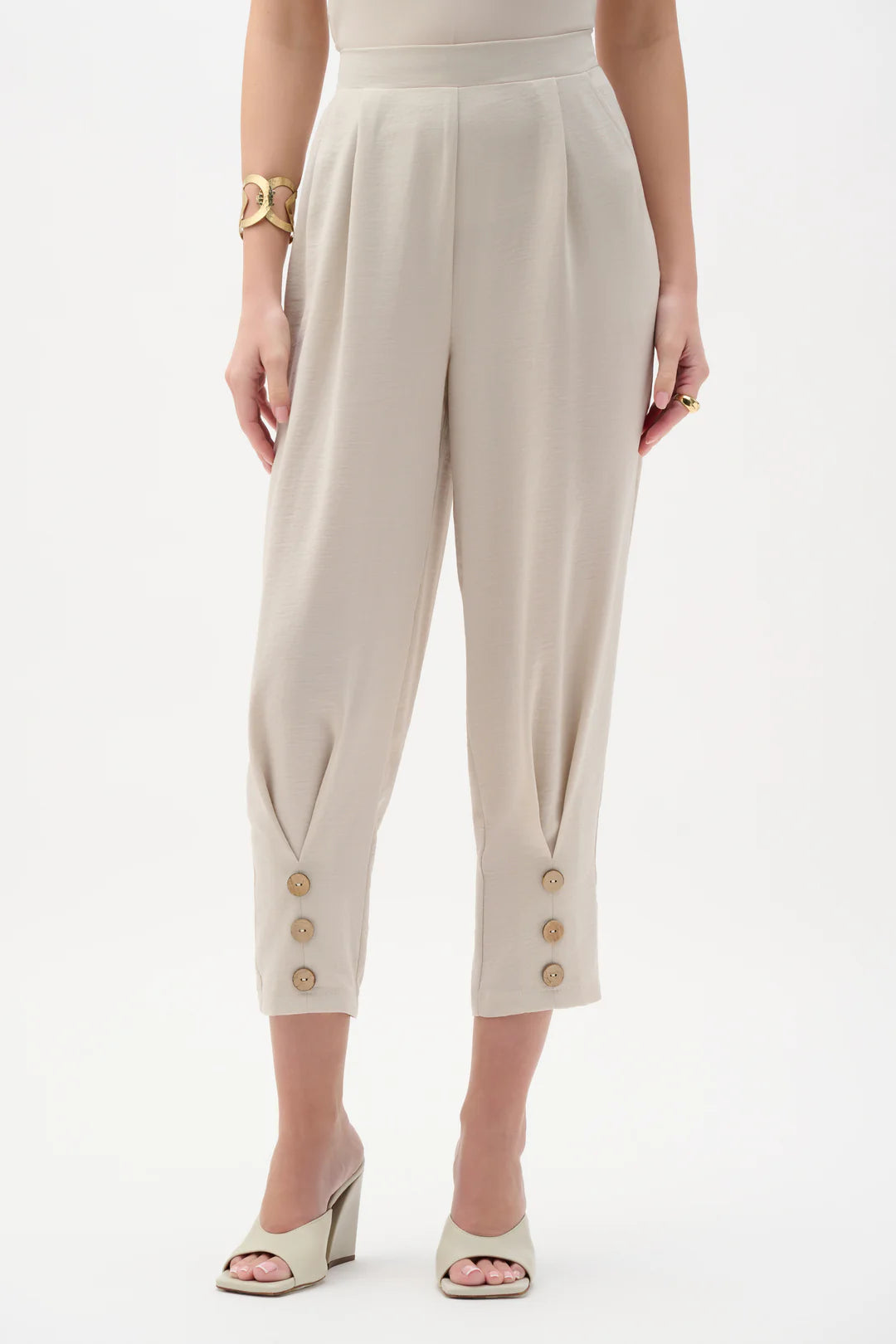 PANTALÓN BEIGE CAPRI 262044