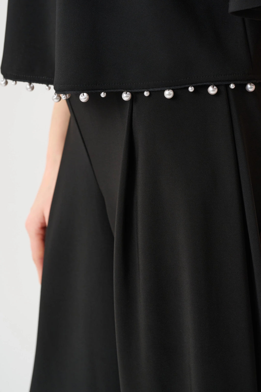 BLUSA NEGRA PERLAS 263116