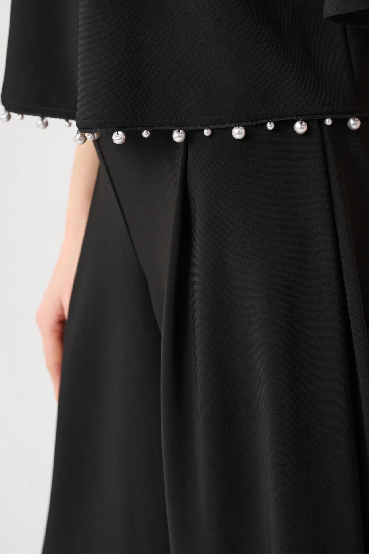 BLUSA NEGRA PERLAS 263116