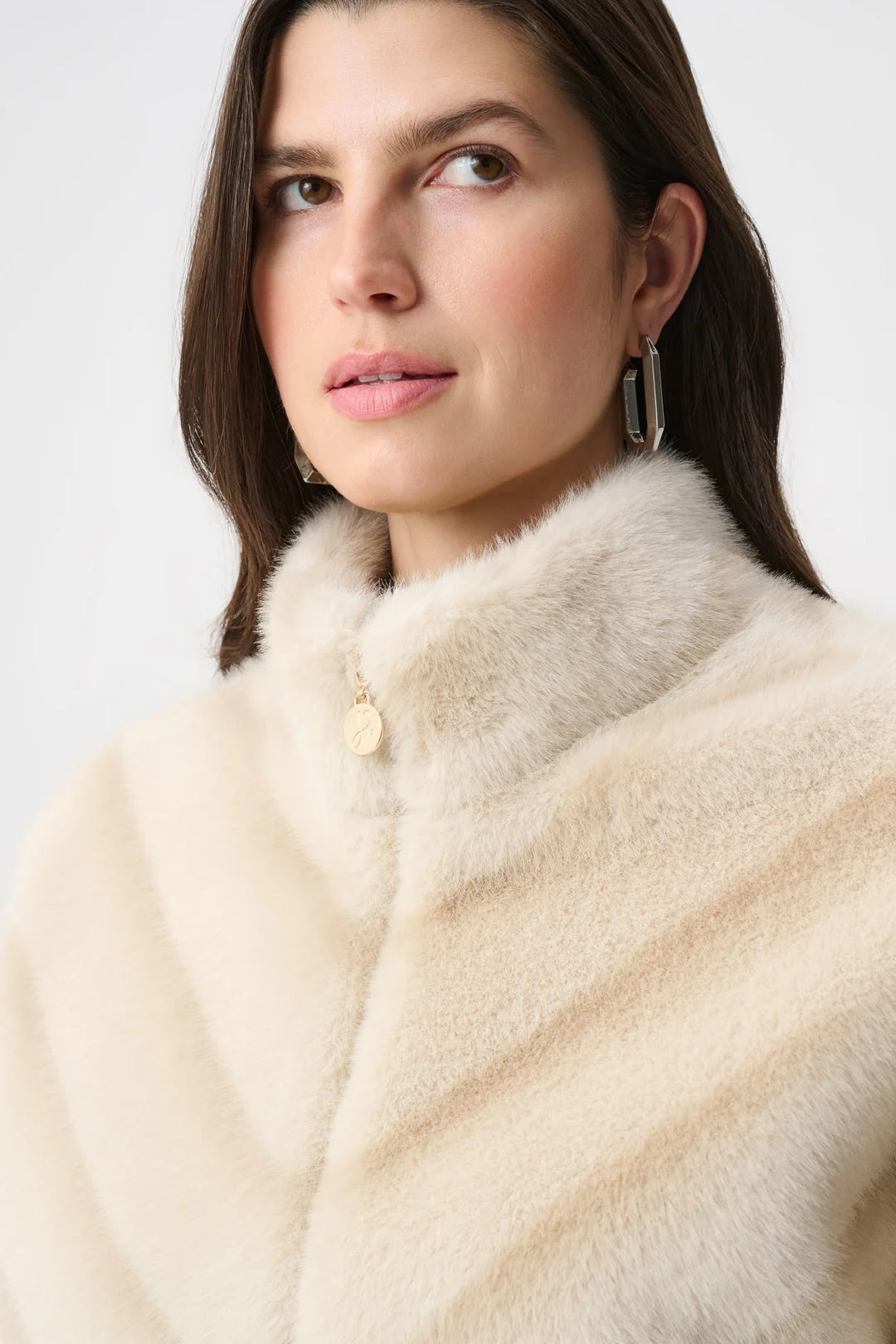 ABRIGO CORTO BEIGE 264946