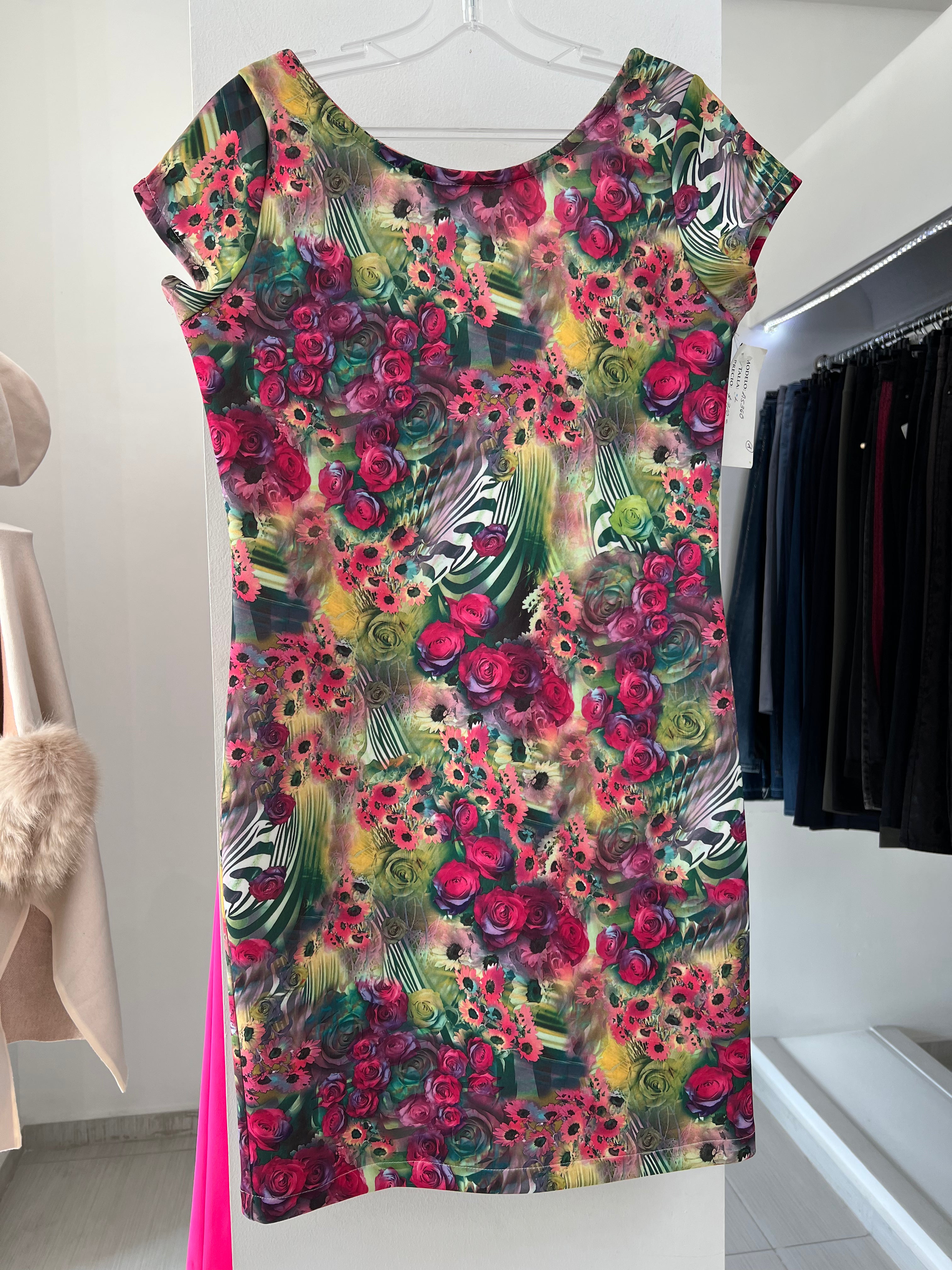 VESTIDO CORTO VERDE ESTAMPADO