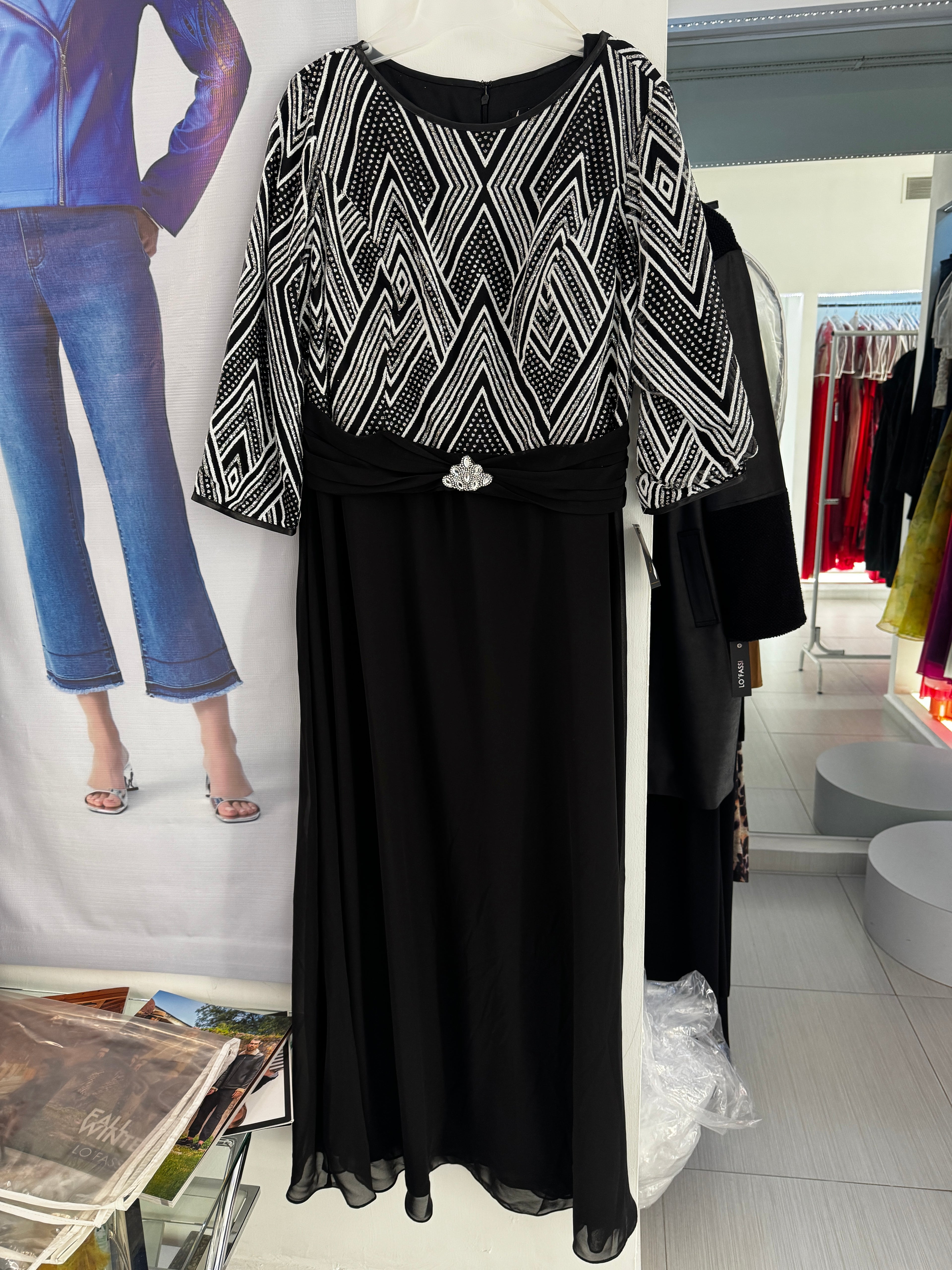 VESTIDO LARGO NEGRO 9143