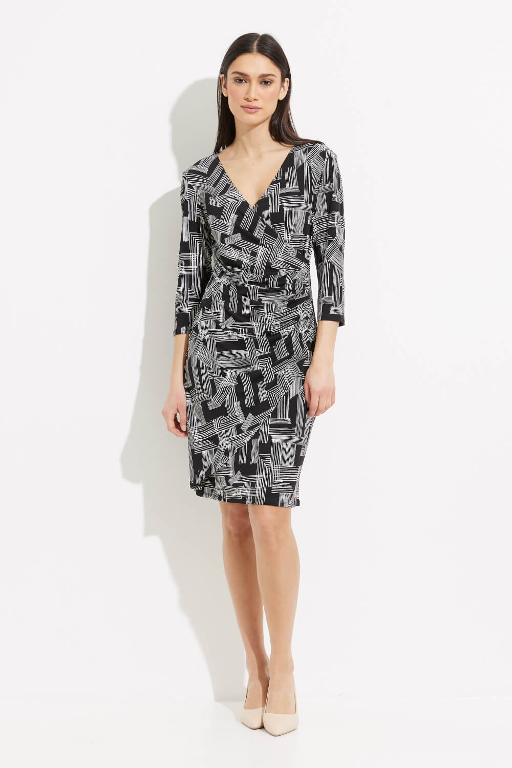 VESTIDO CORTO NEGRO ESTAMPADO