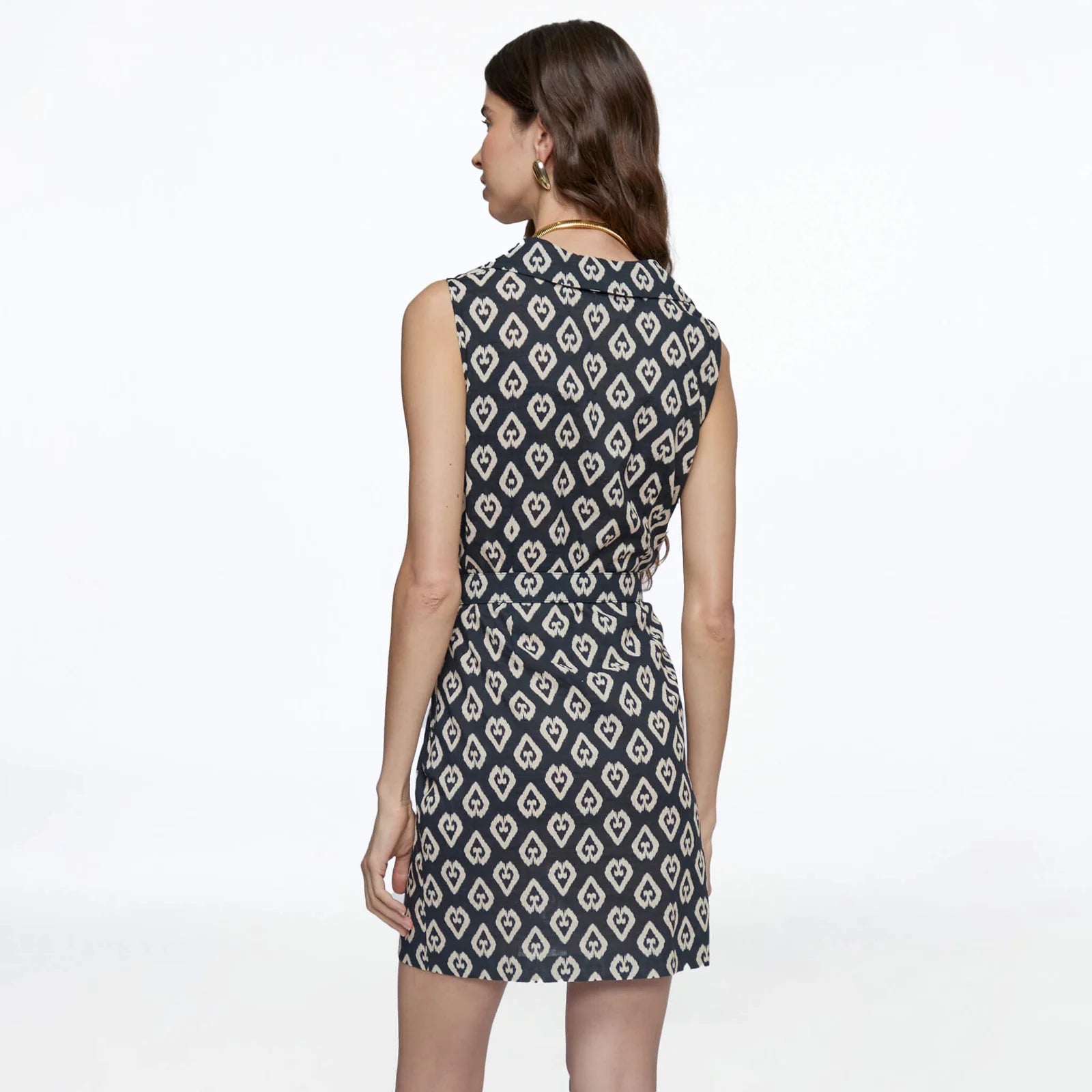 VESTIDO CORTO NEGRO ESTAMPADO R12435