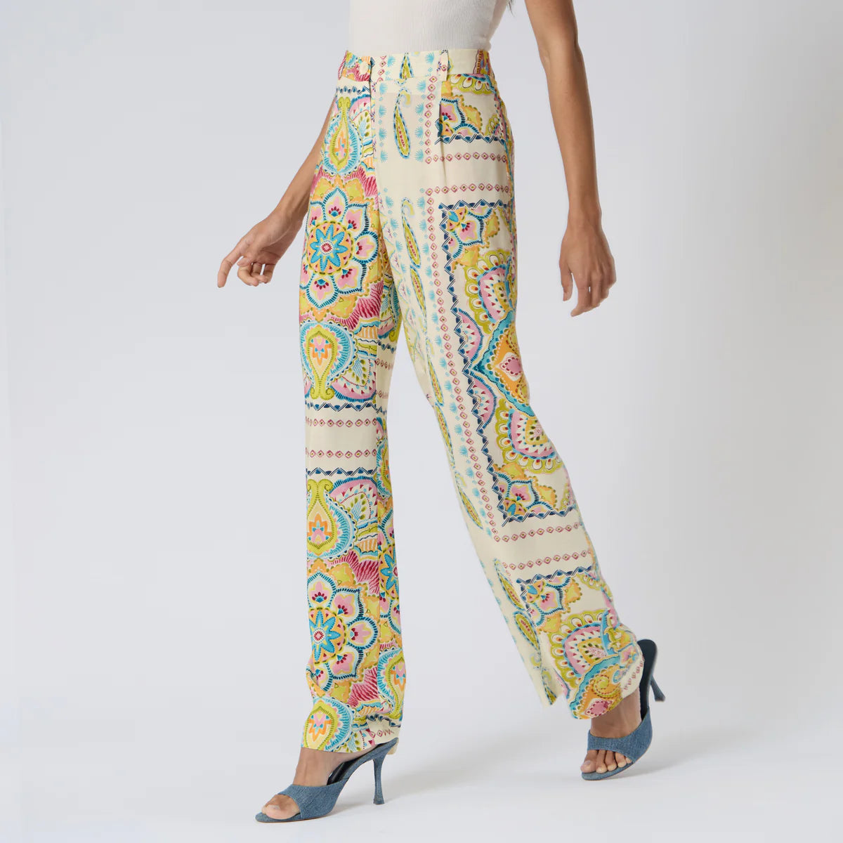 PANTALÓN HUESO ESTAMPADO R16001