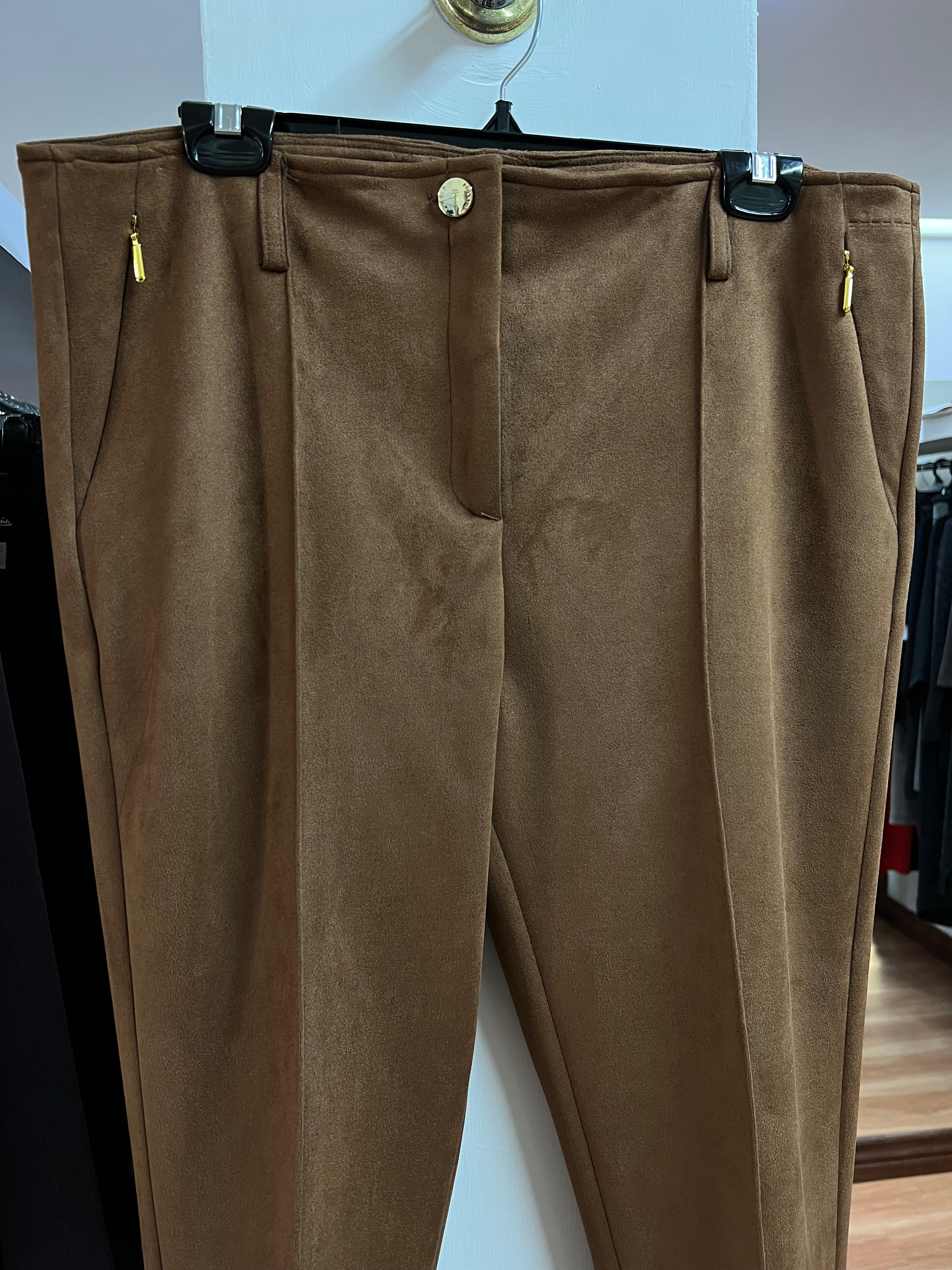 PANTALÓN CAFÉ TERCIOPELO