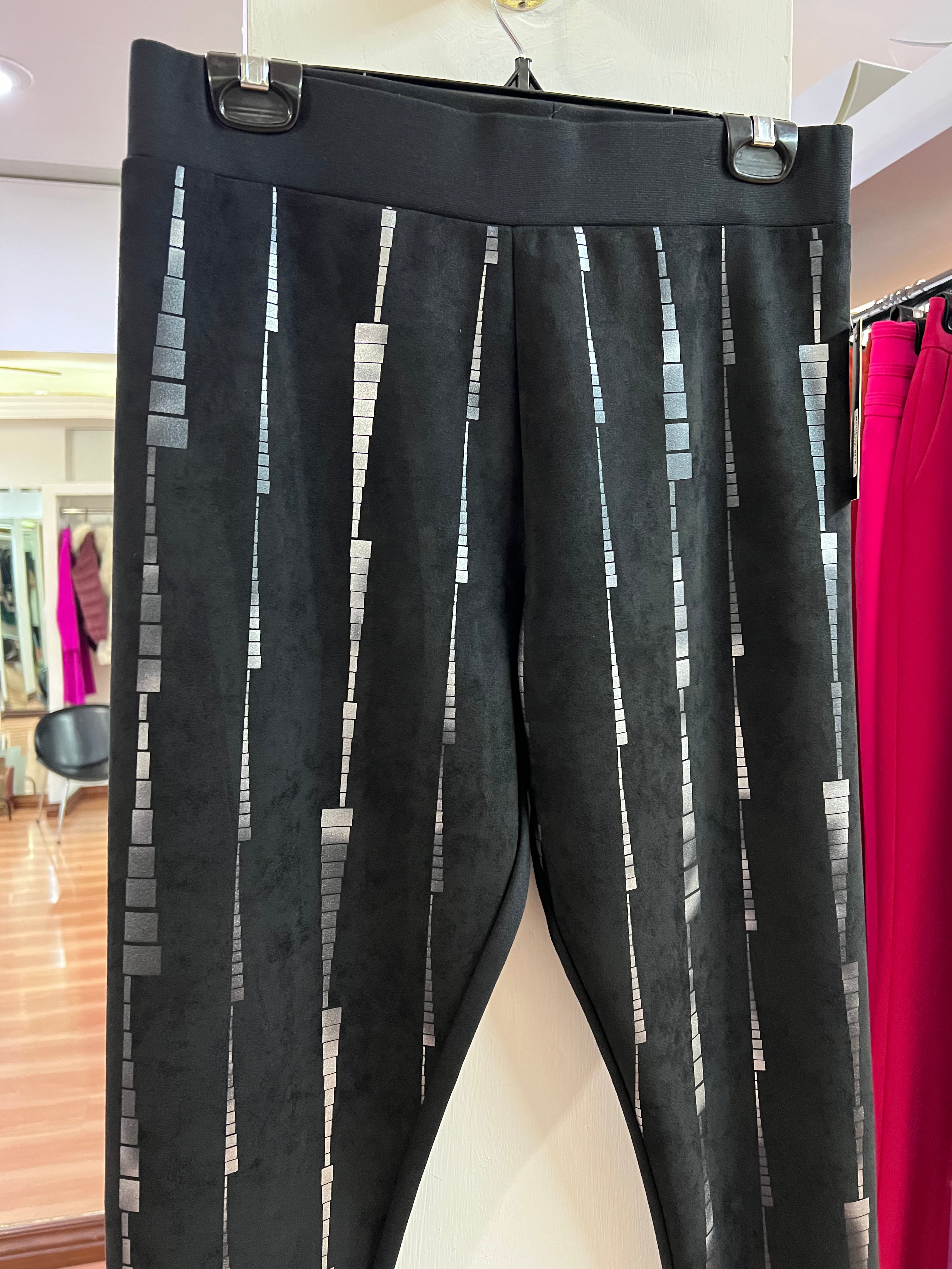 PANTALÓN NEGRO TERCIOPELO