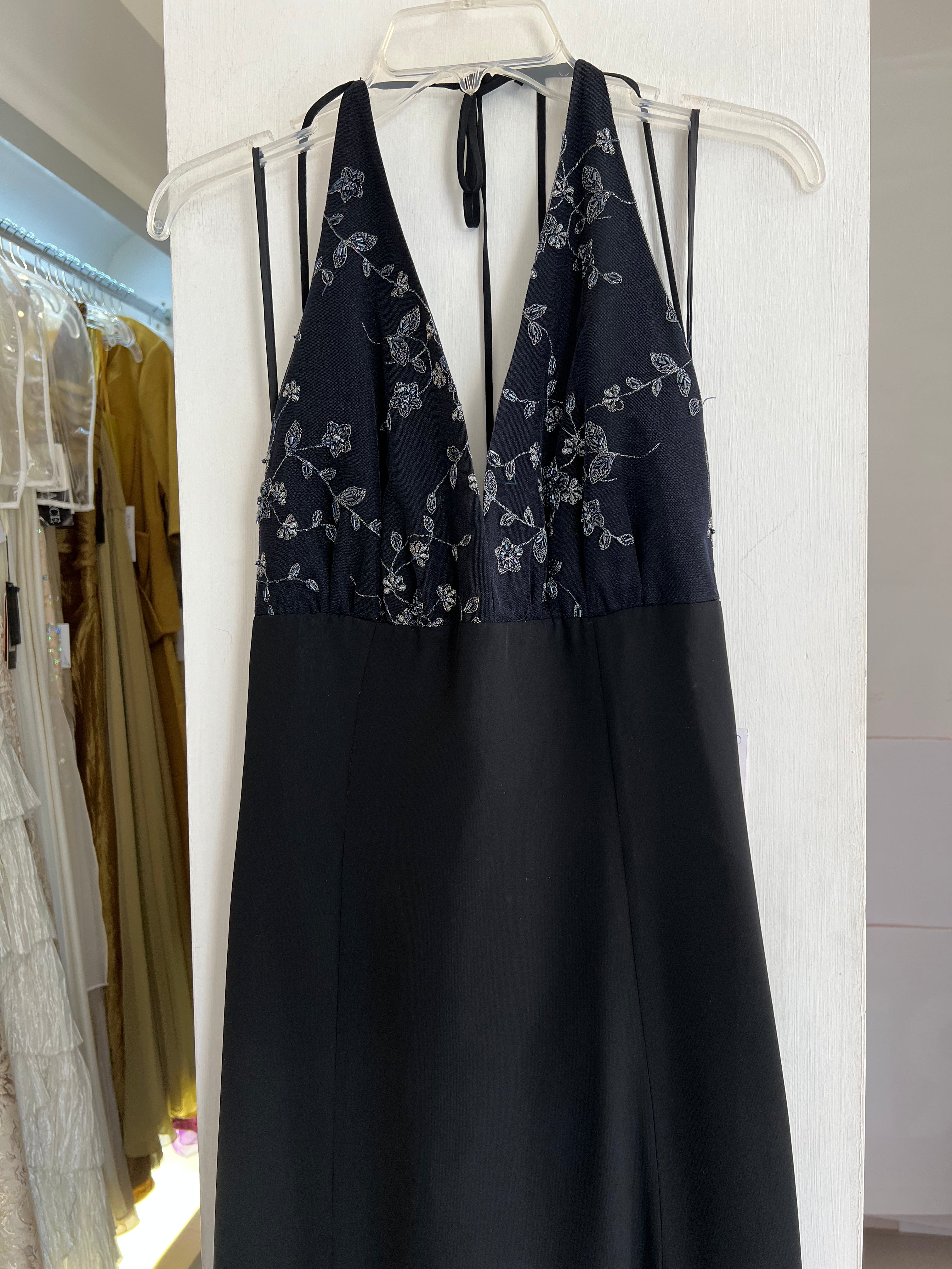 VESTIDO HALTER NEGRO
