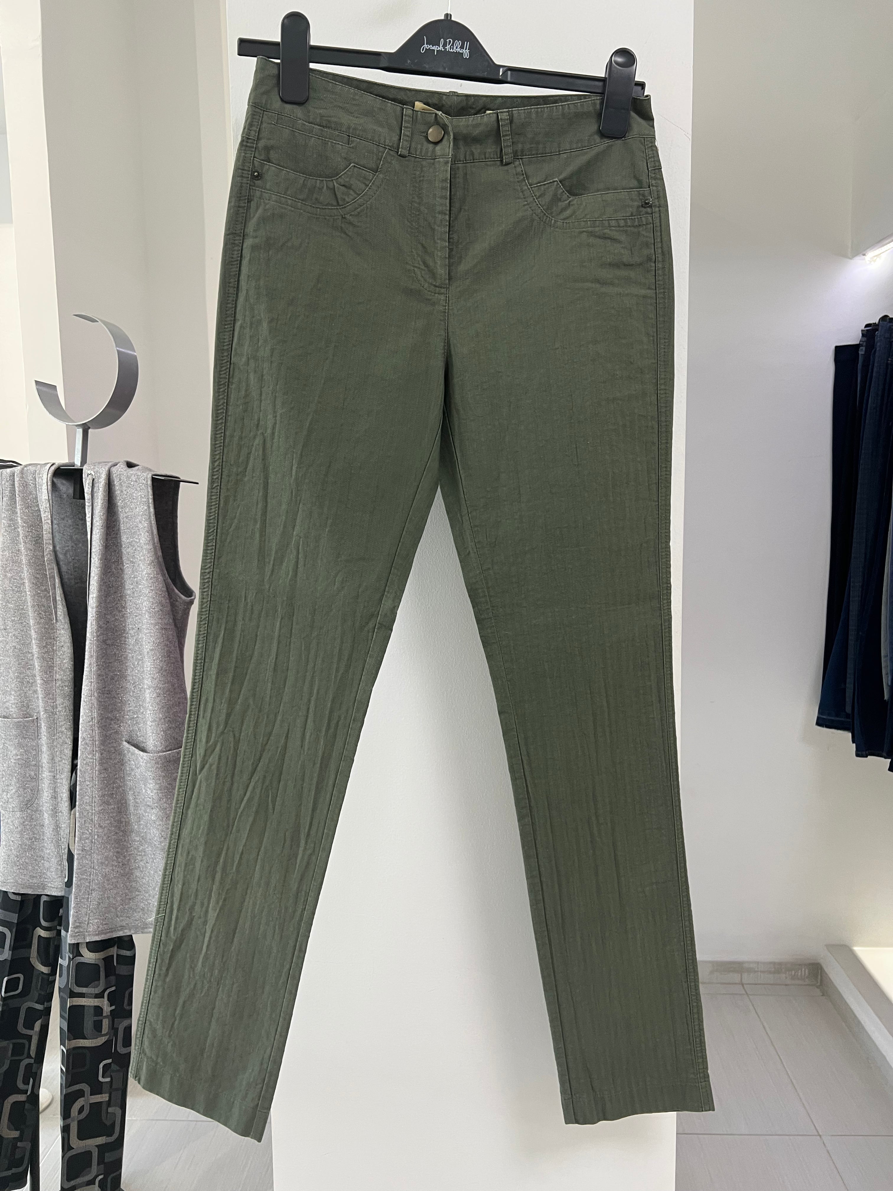 PANTALÓN VERDE OLIVO