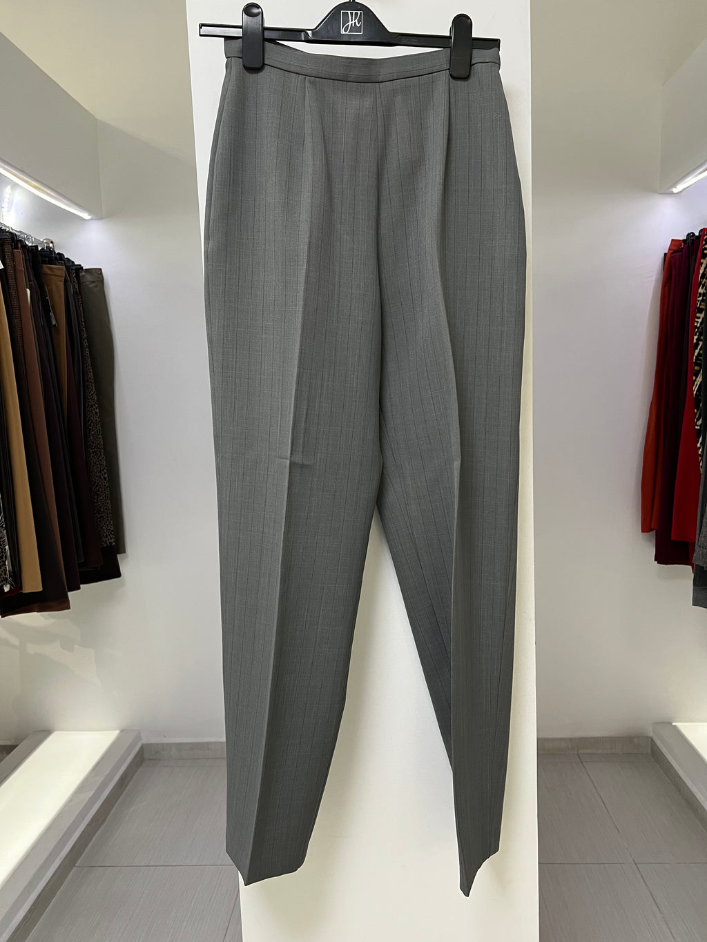 PANTALÓN GRIS