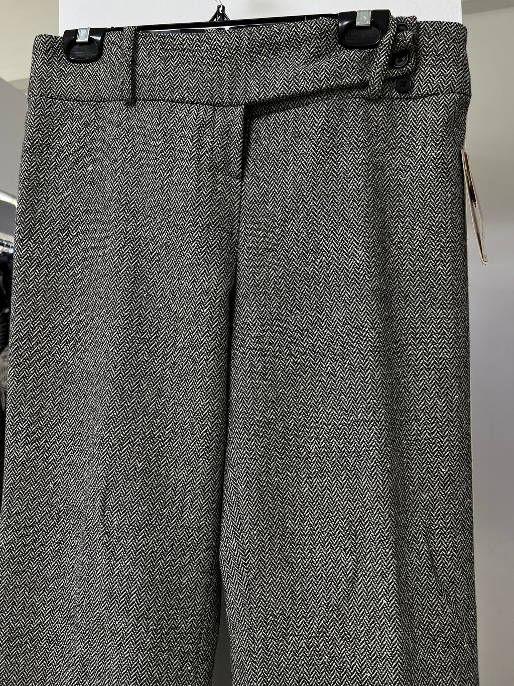 PANTALÓN TEJIDO GRIS
