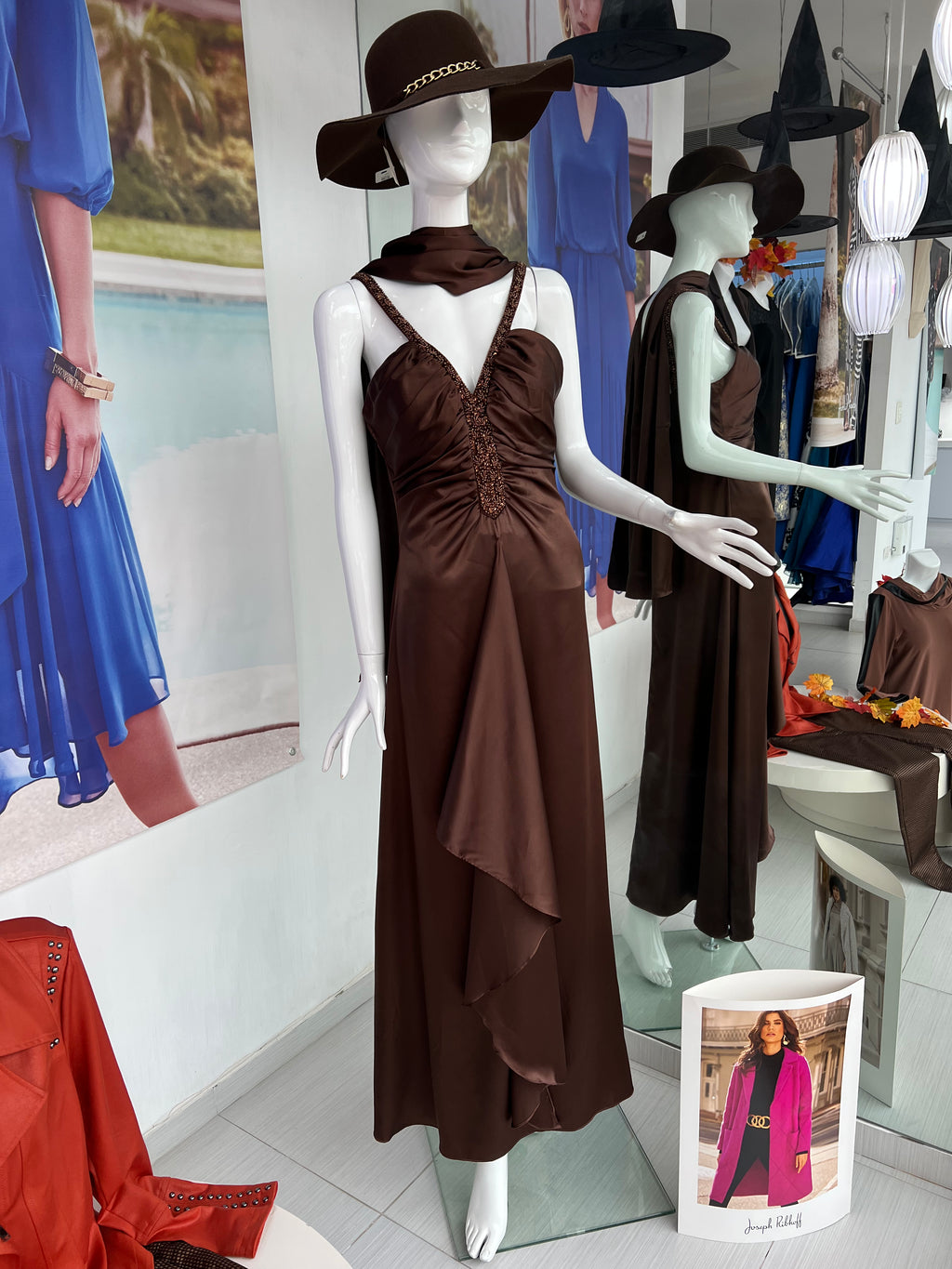 VESTIDO LARGO SATINADO CAFÉ