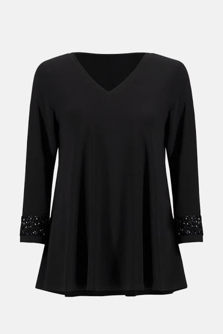 BLUSA NEGRA MANGA BORDADA