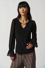 Cargar imagen en el visor de la galería, BLUSA NEGRA / FIUSCHA HERRAJE
