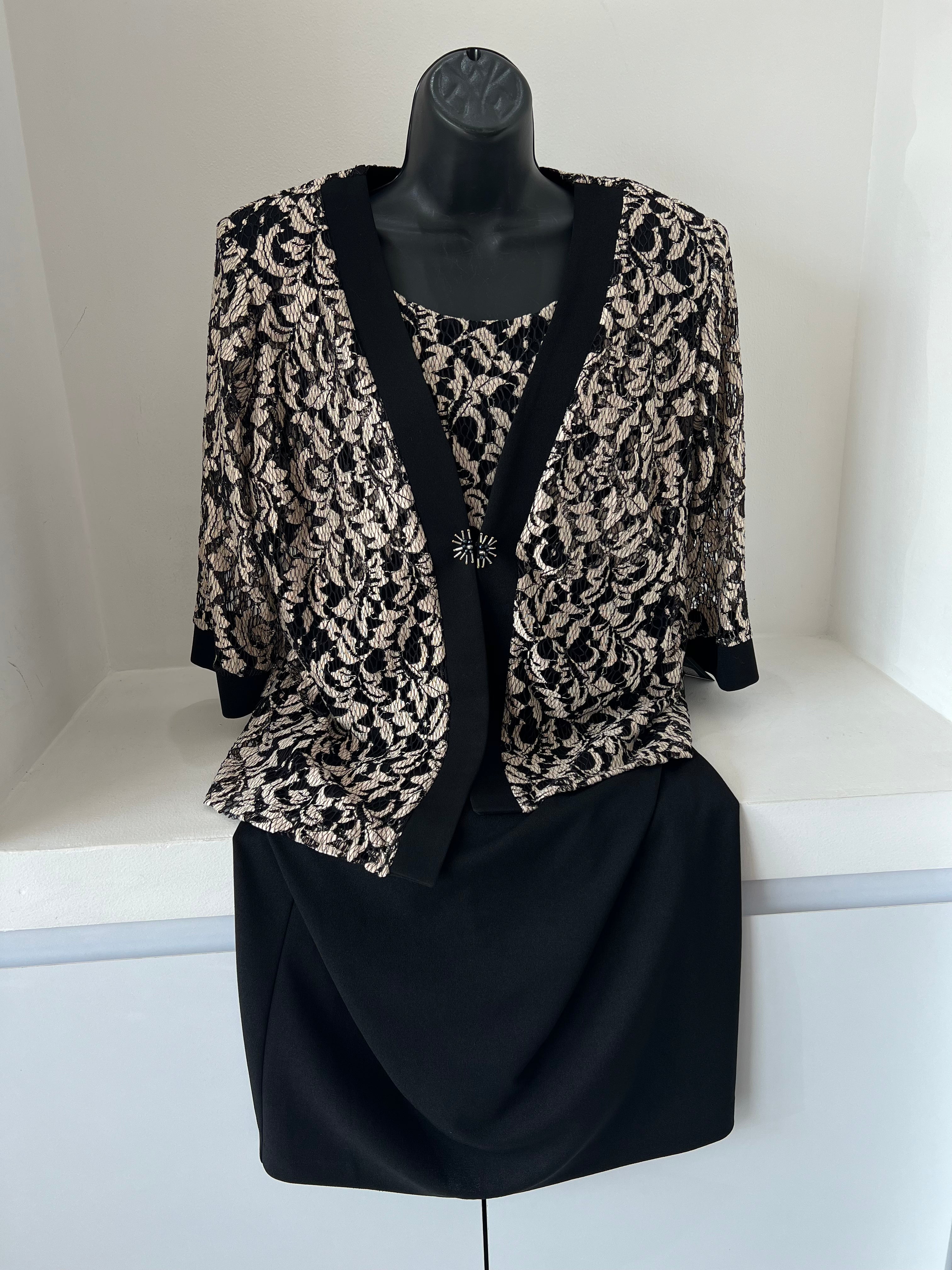 VESTIDO CORTO NEGRO Y DORADO