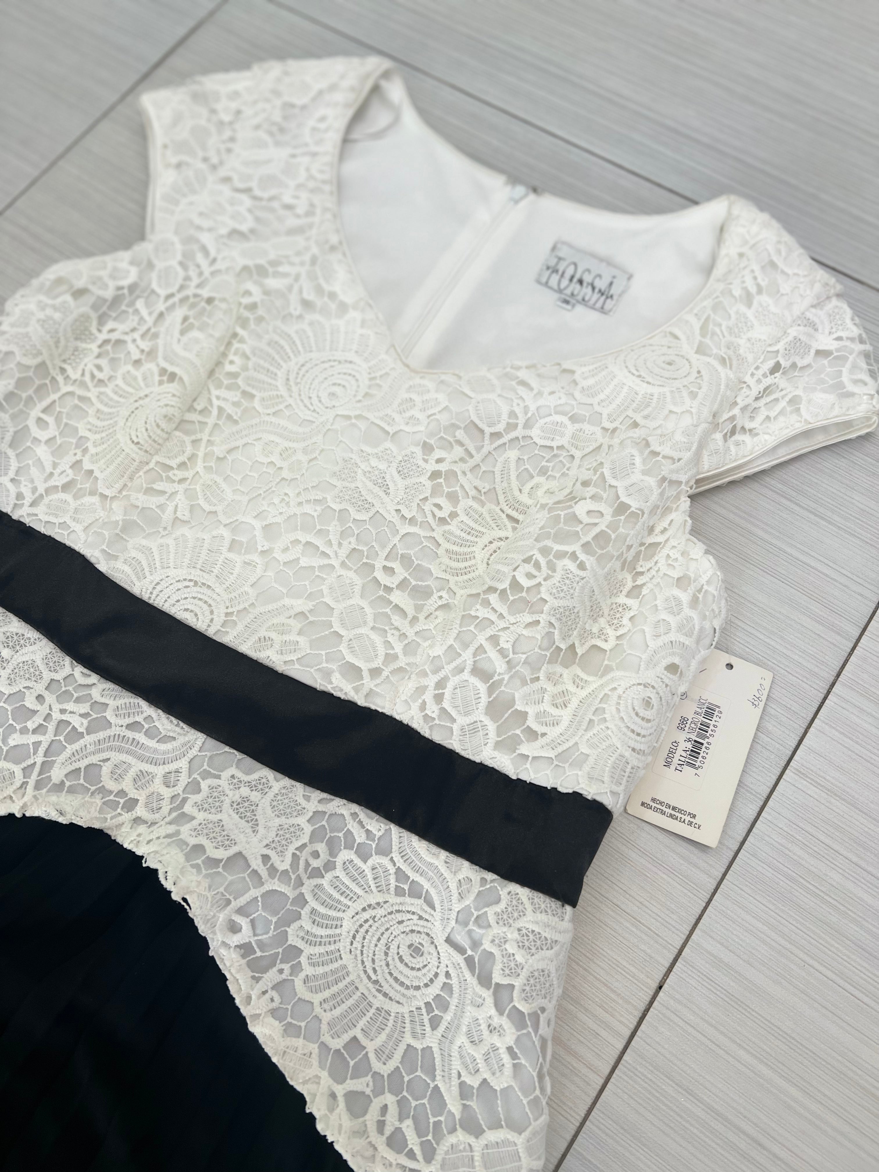 VESTIDO LARGO NEGRO CON BLANCO