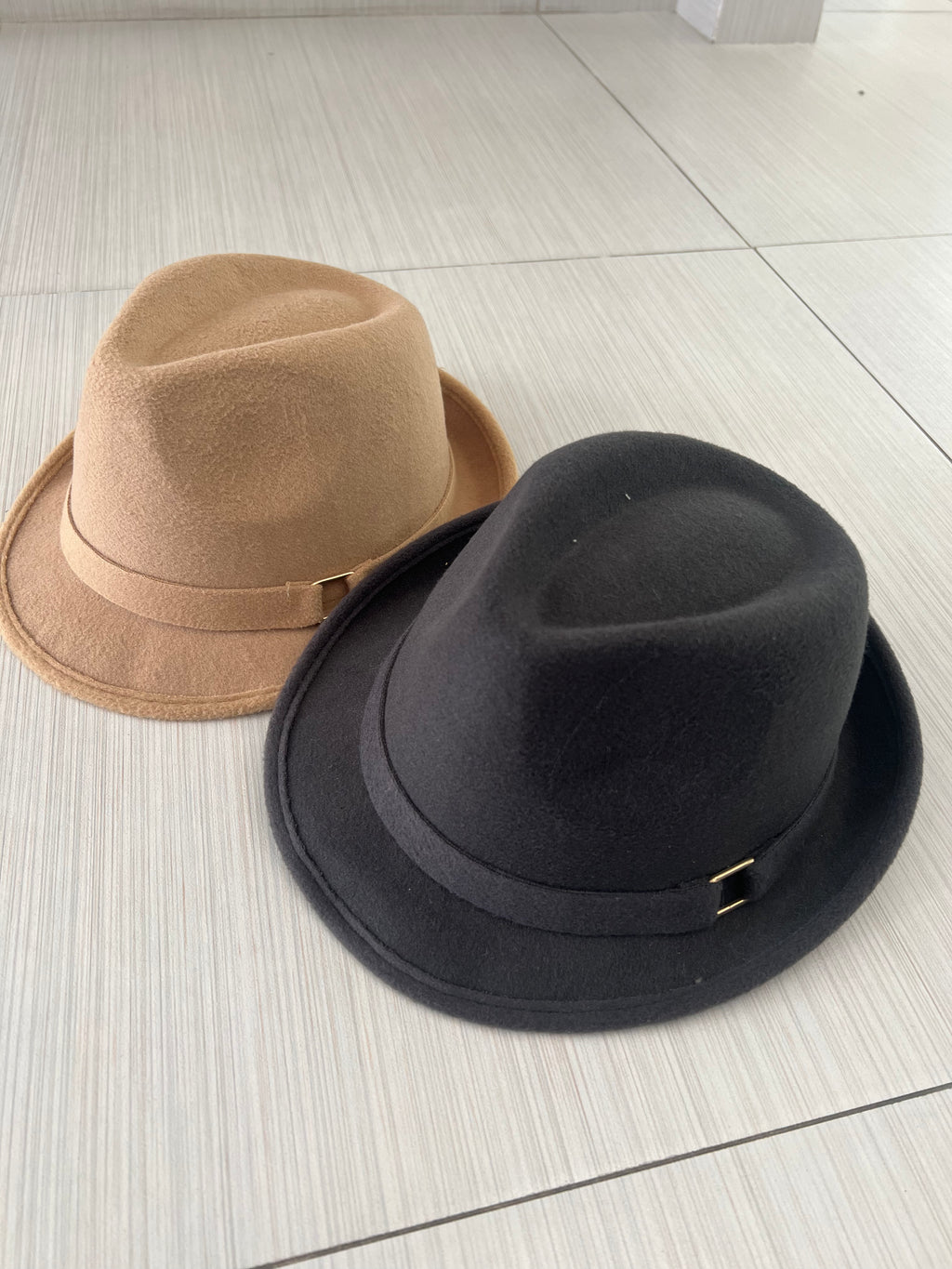 SOMBRERO GAMUSA BEIGE/GRIS