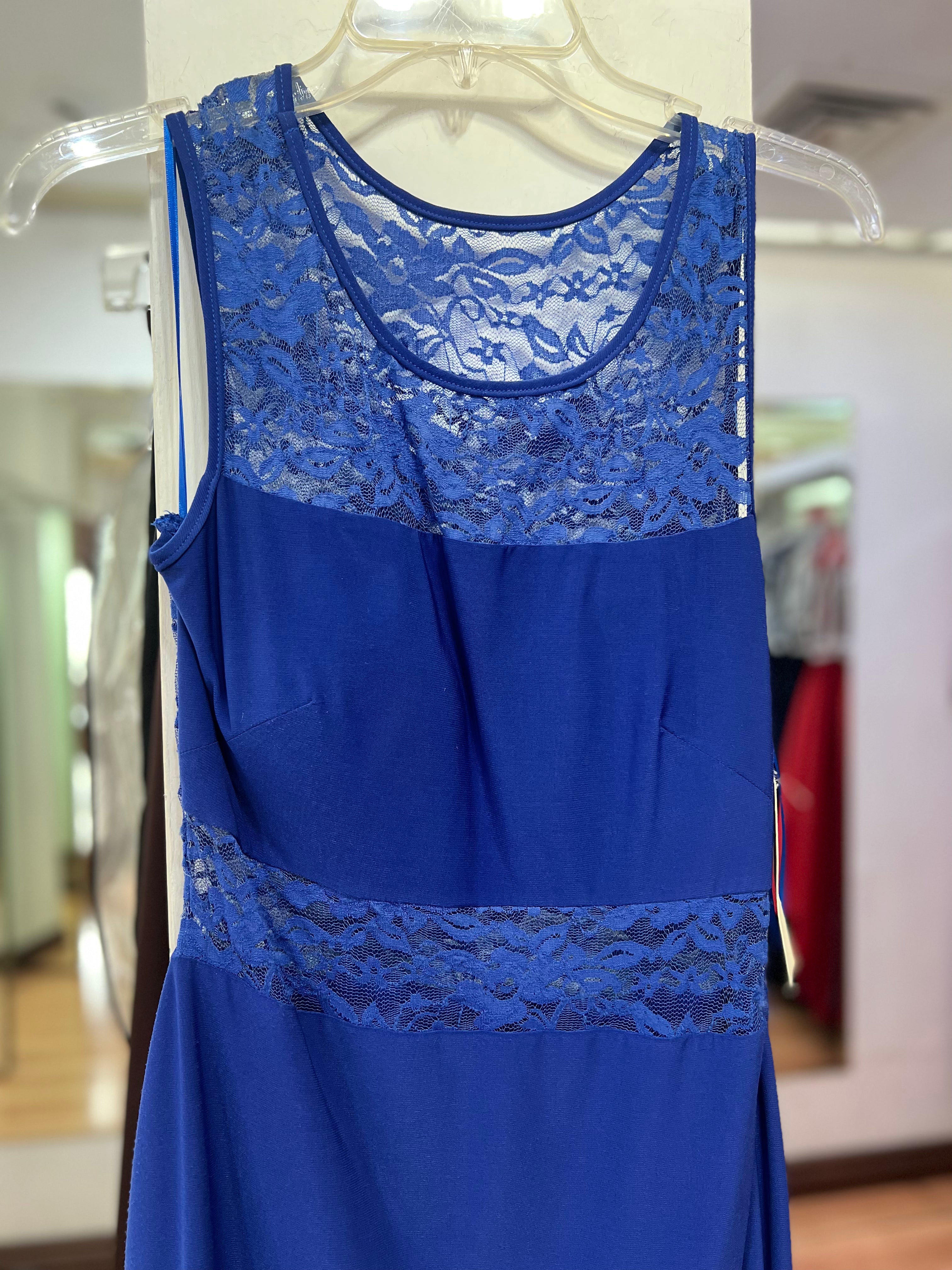 VESTIDO AZUL ENCAJE