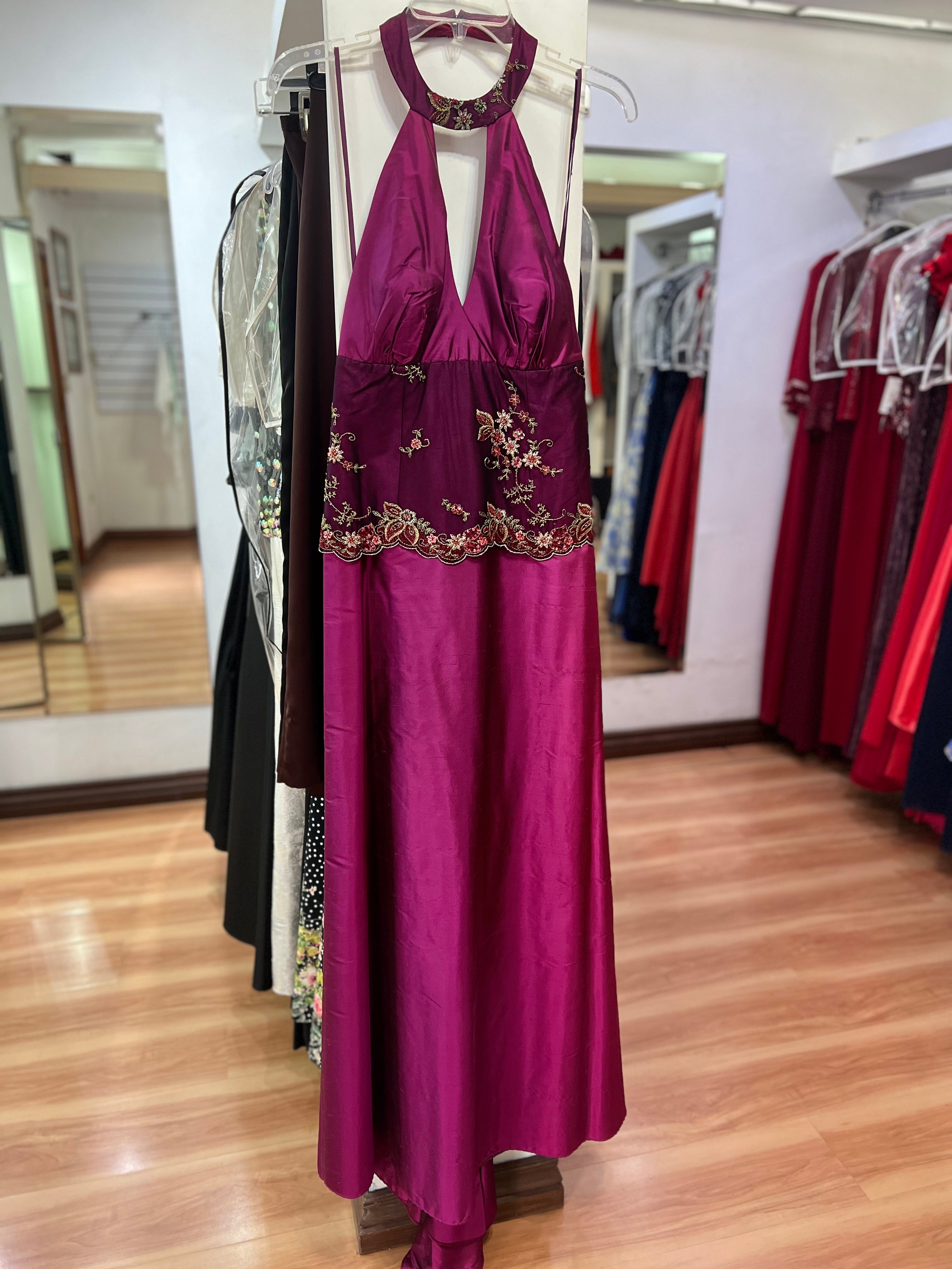 VESTIDO LARGO MORADO HALTER