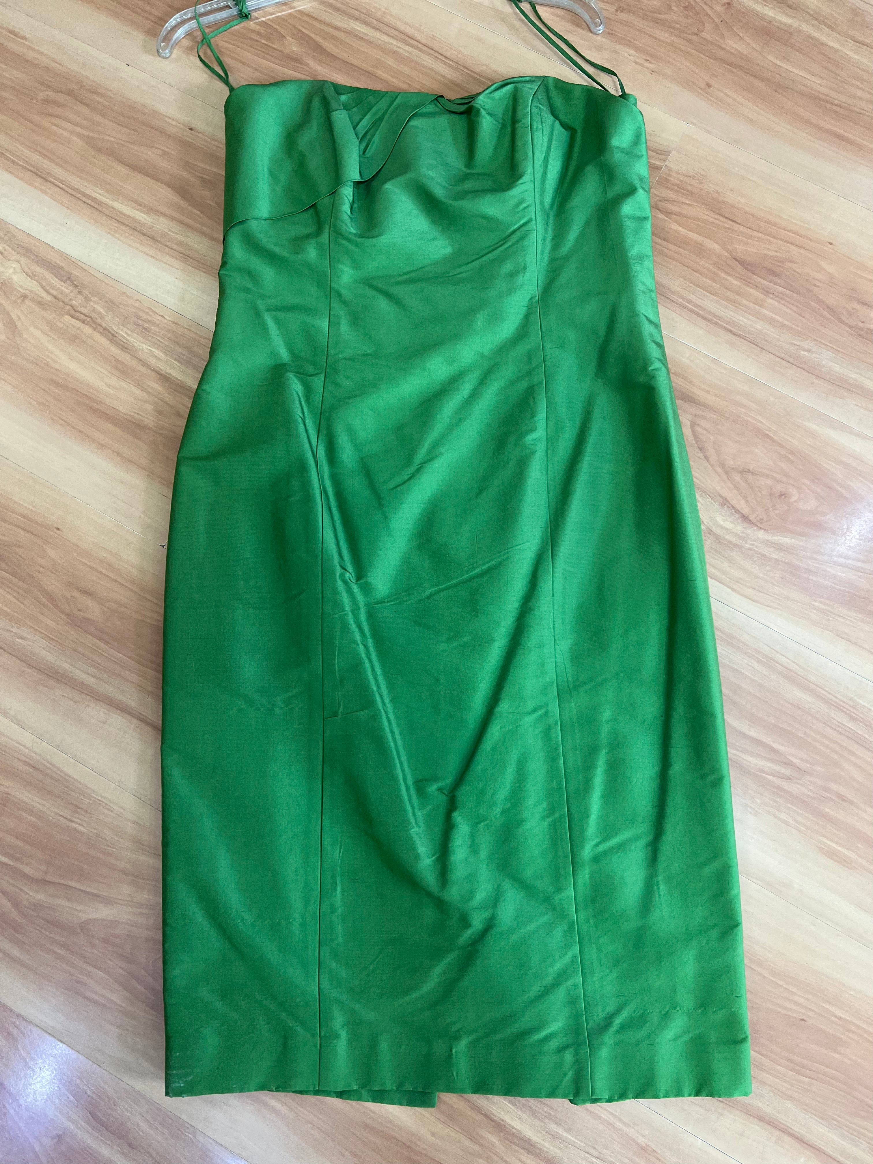 VESTIDO VERDE STRAPLESS