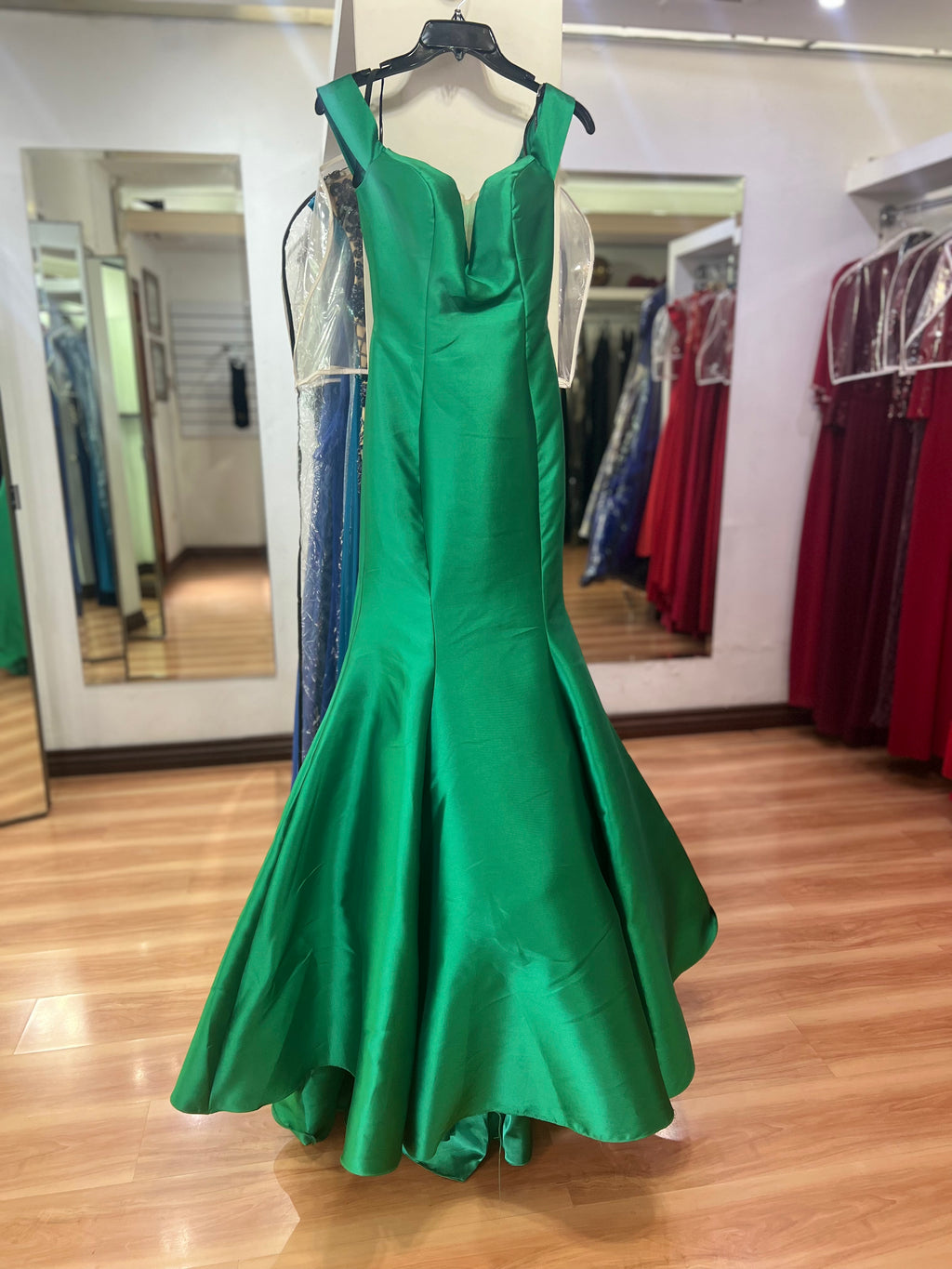 VESTIDO LARGO VERDE SIRENA