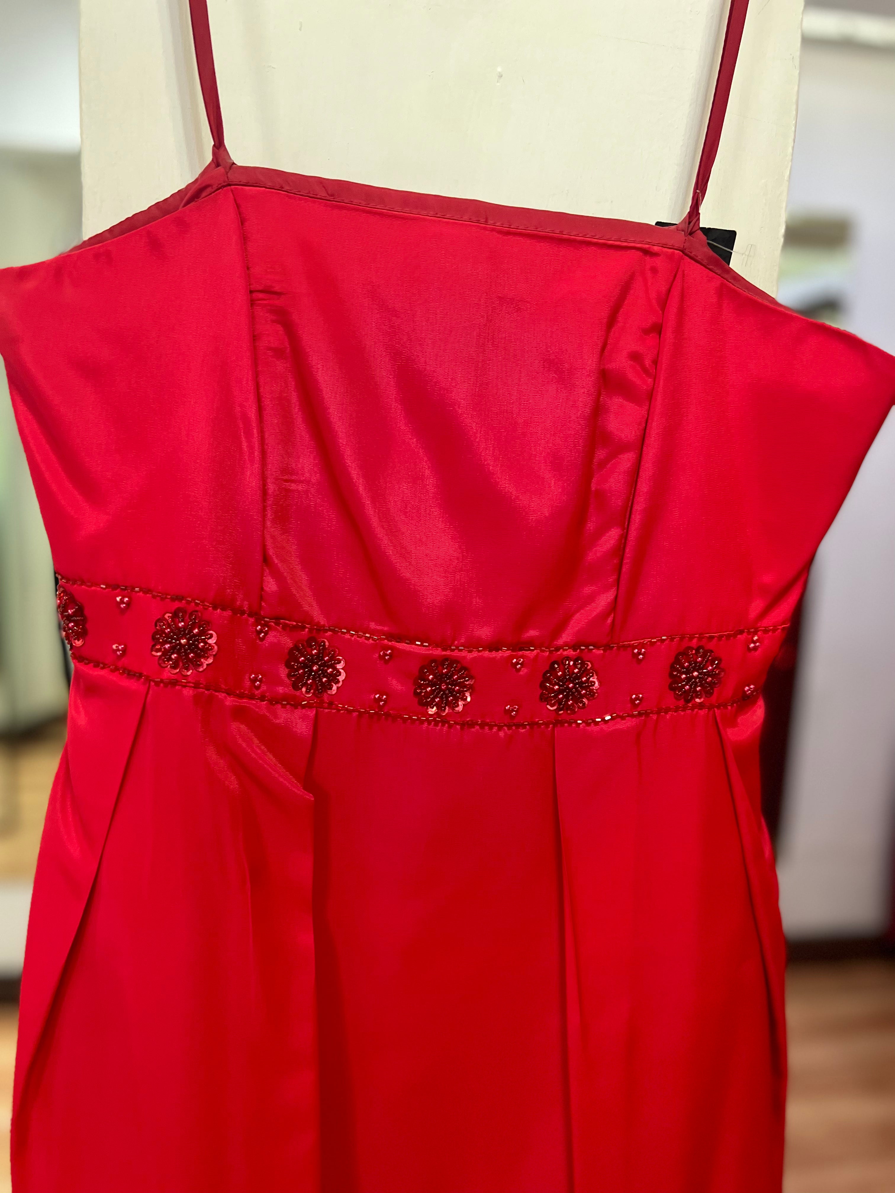 VESTIDO ROJO STRAPLESS