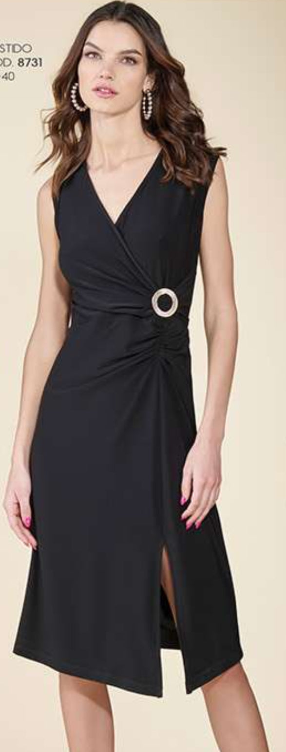 VESTIDO CORTO NEGRO