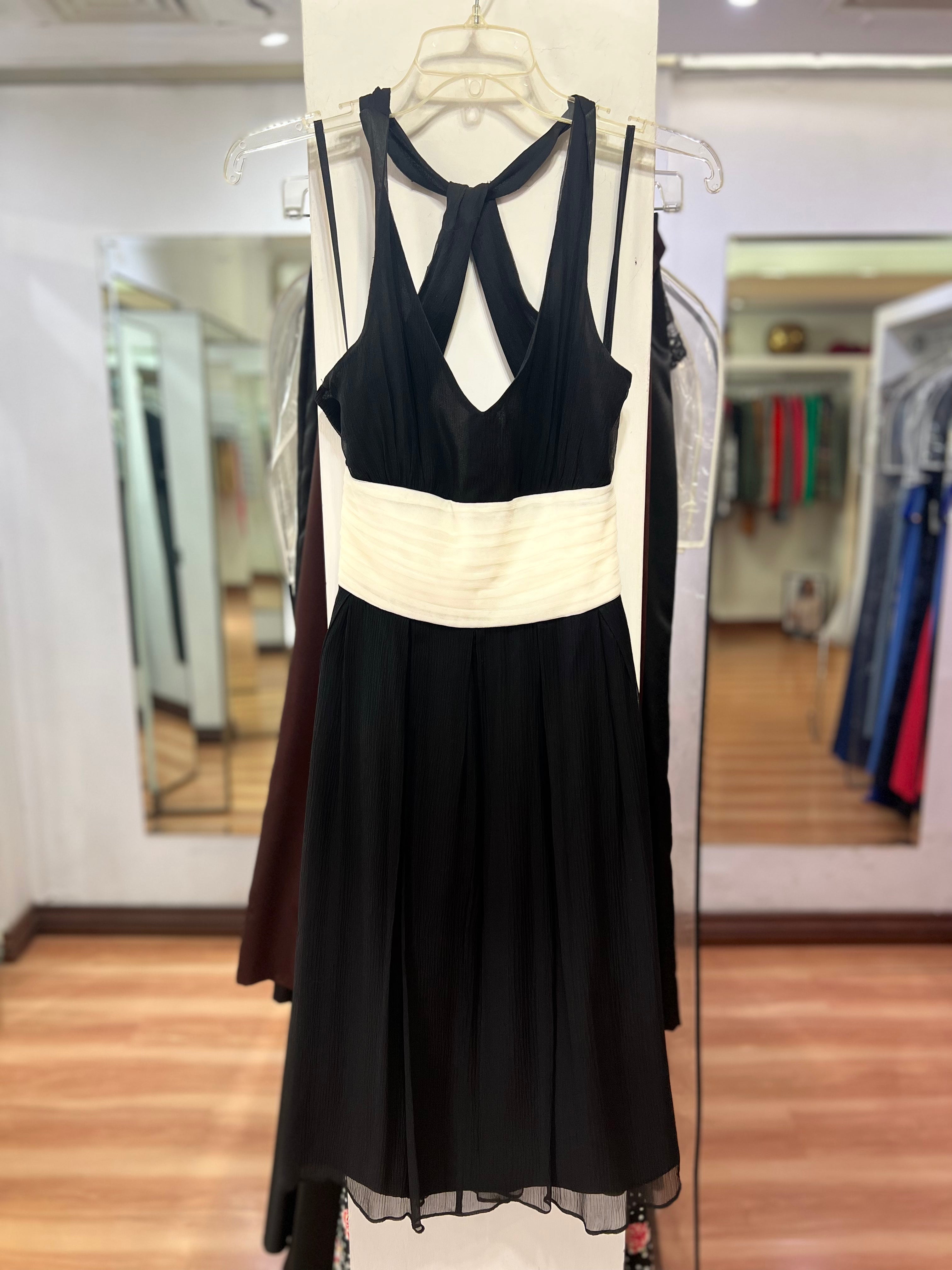 VESTIDO NEGRO/BLANCO