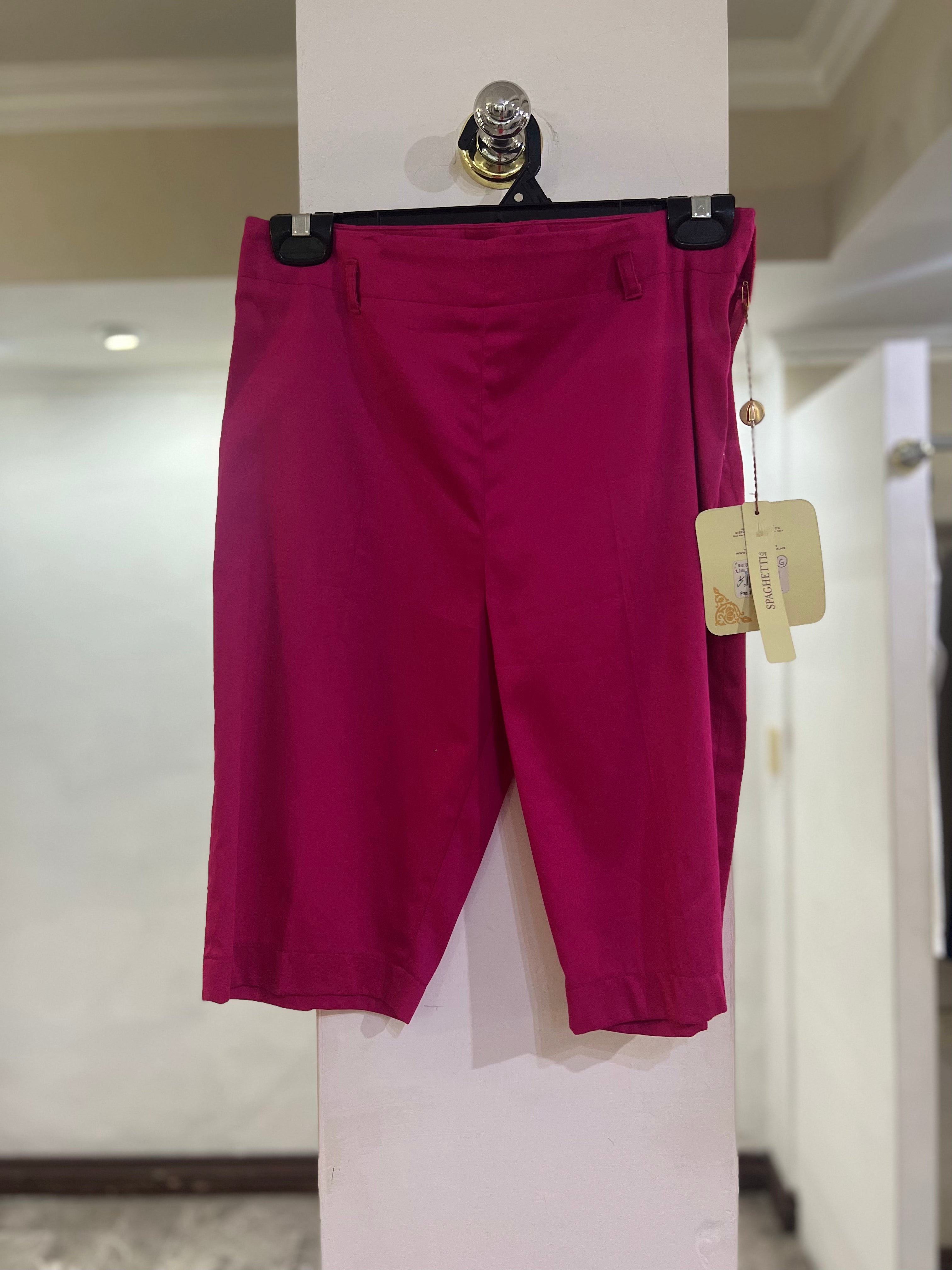 SHORT LARGO FUCSIA/BLANCO