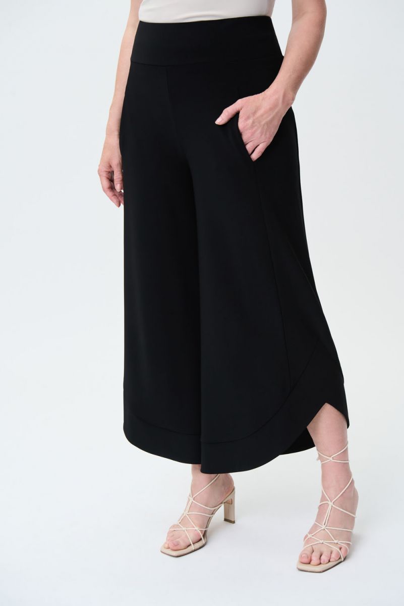 PANTALÓN CAPRI NEGRO