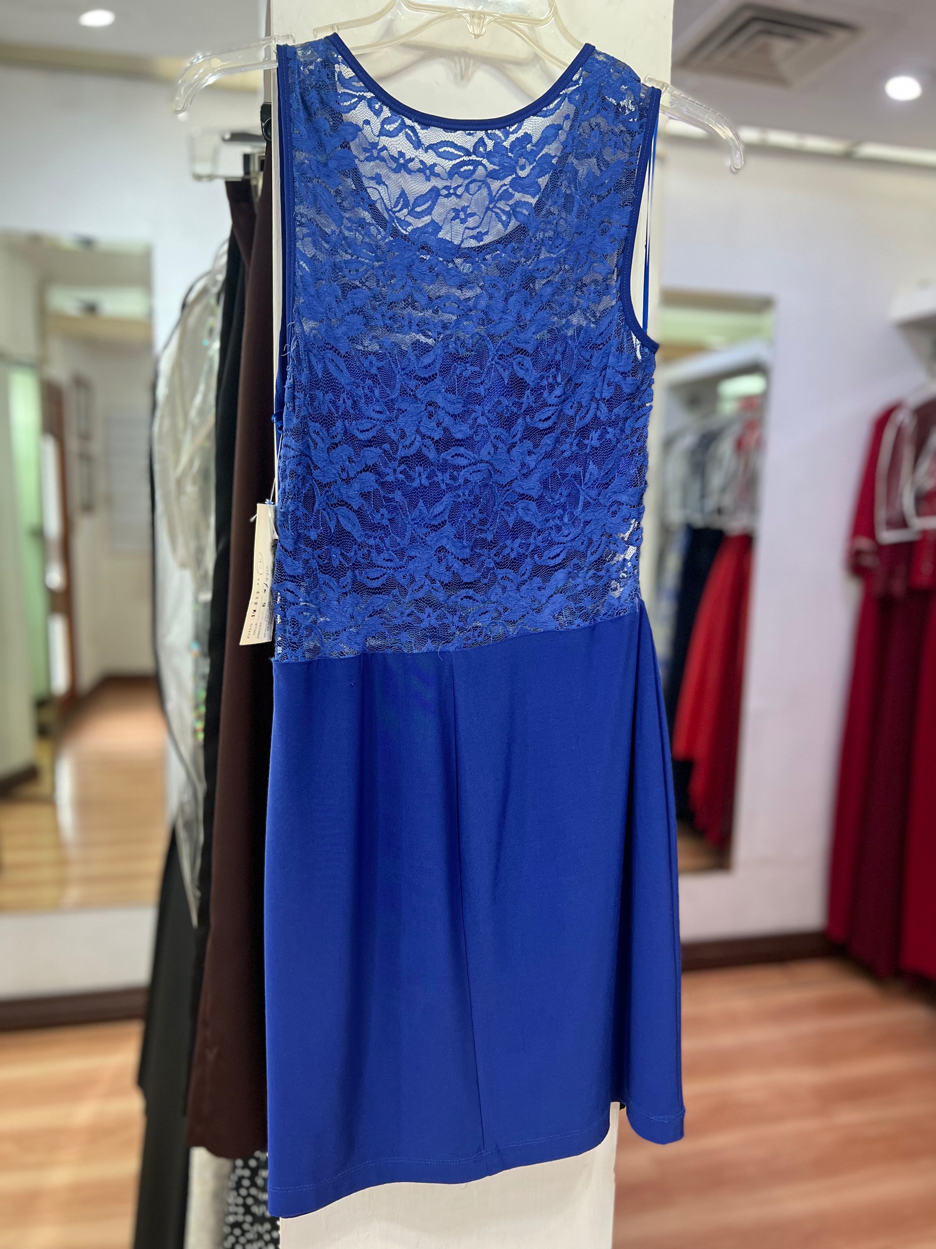 VESTIDO AZUL ENCAJE
