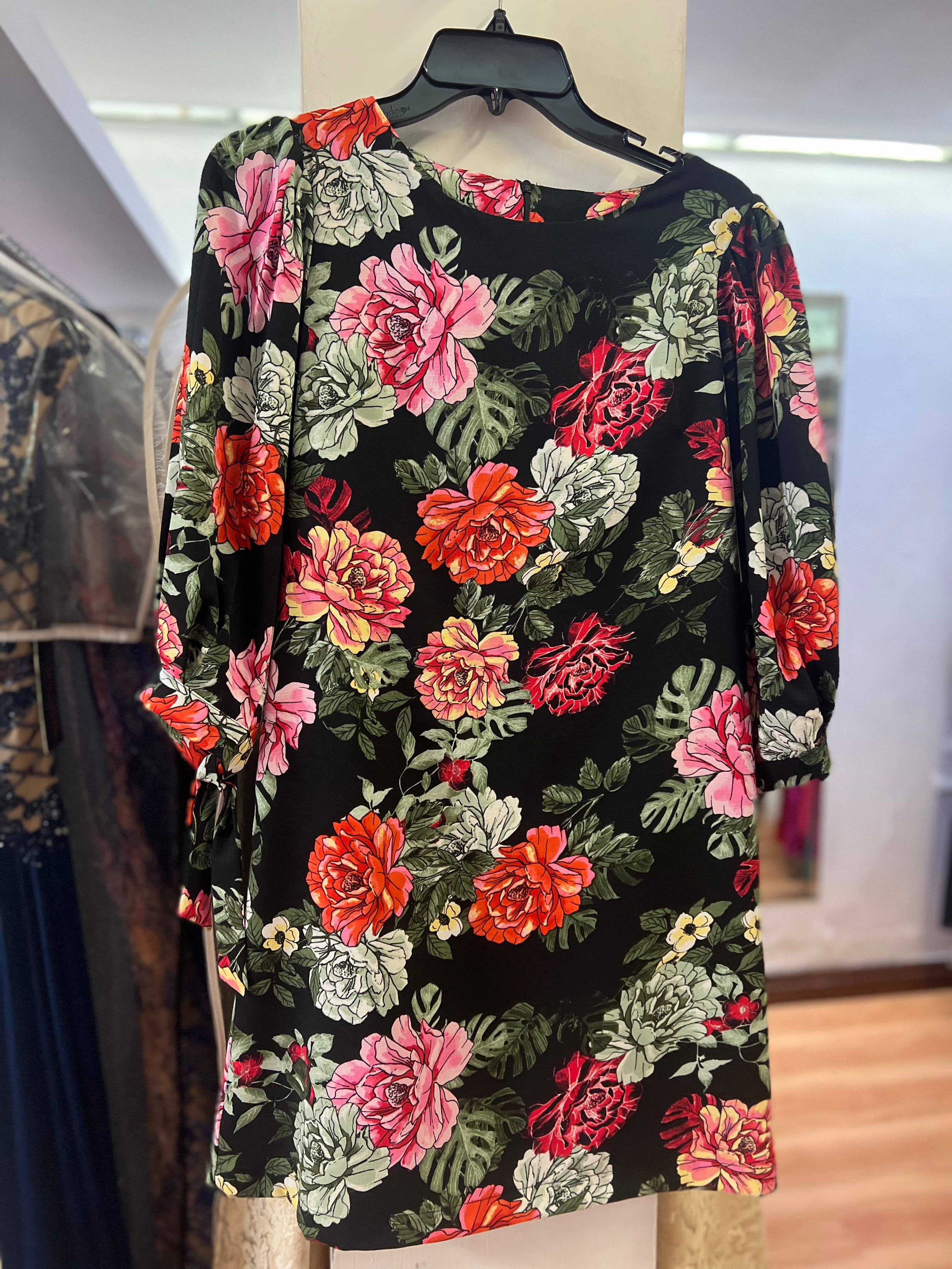 VESTIDO NEGRO ESTAMPADO