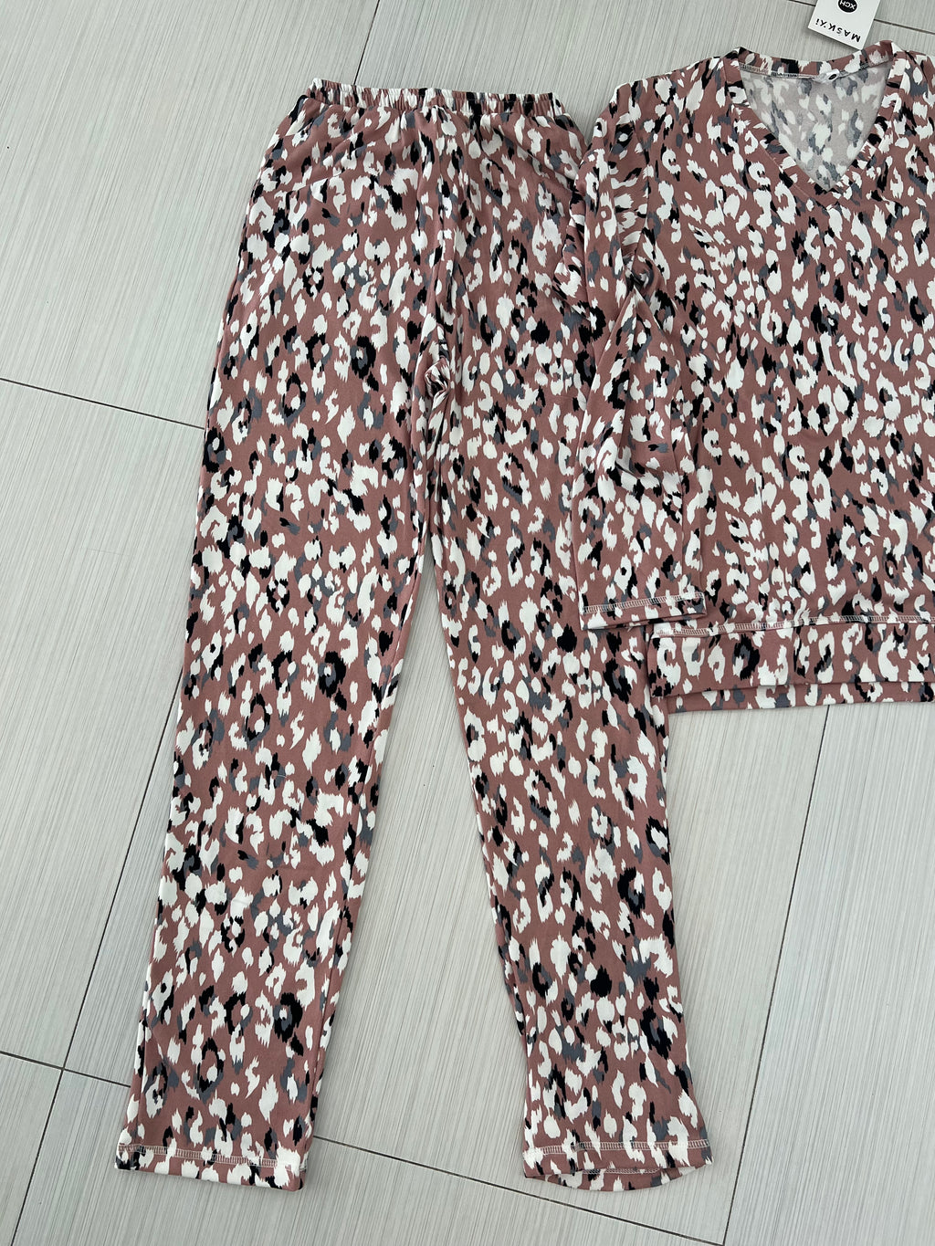 PIJAMA ROSA ESTAMPADA