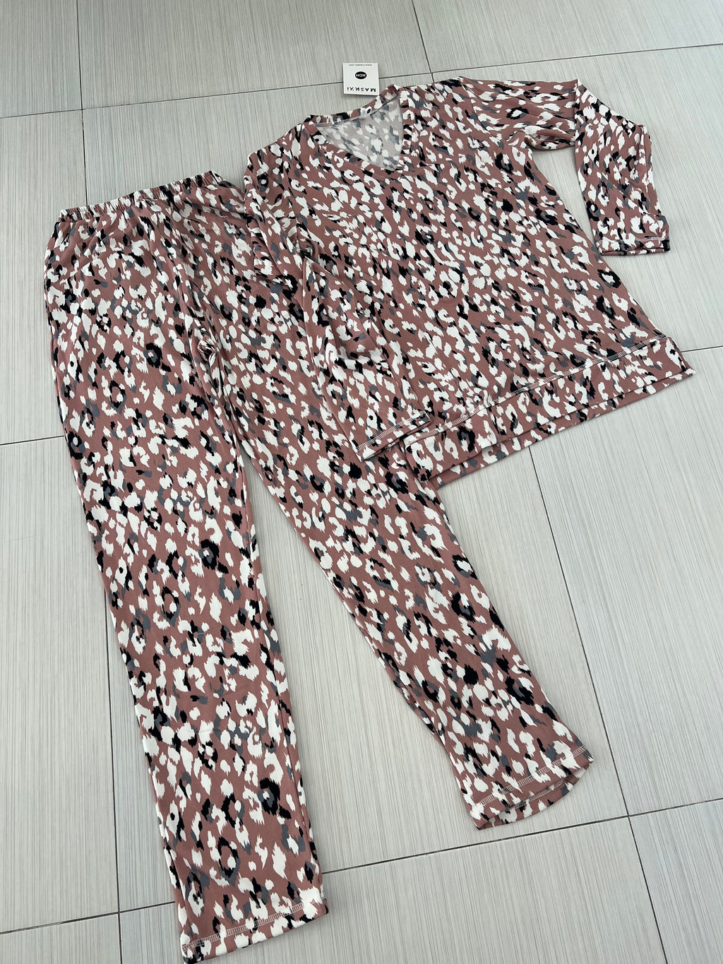 PIJAMA ROSA ESTAMPADA