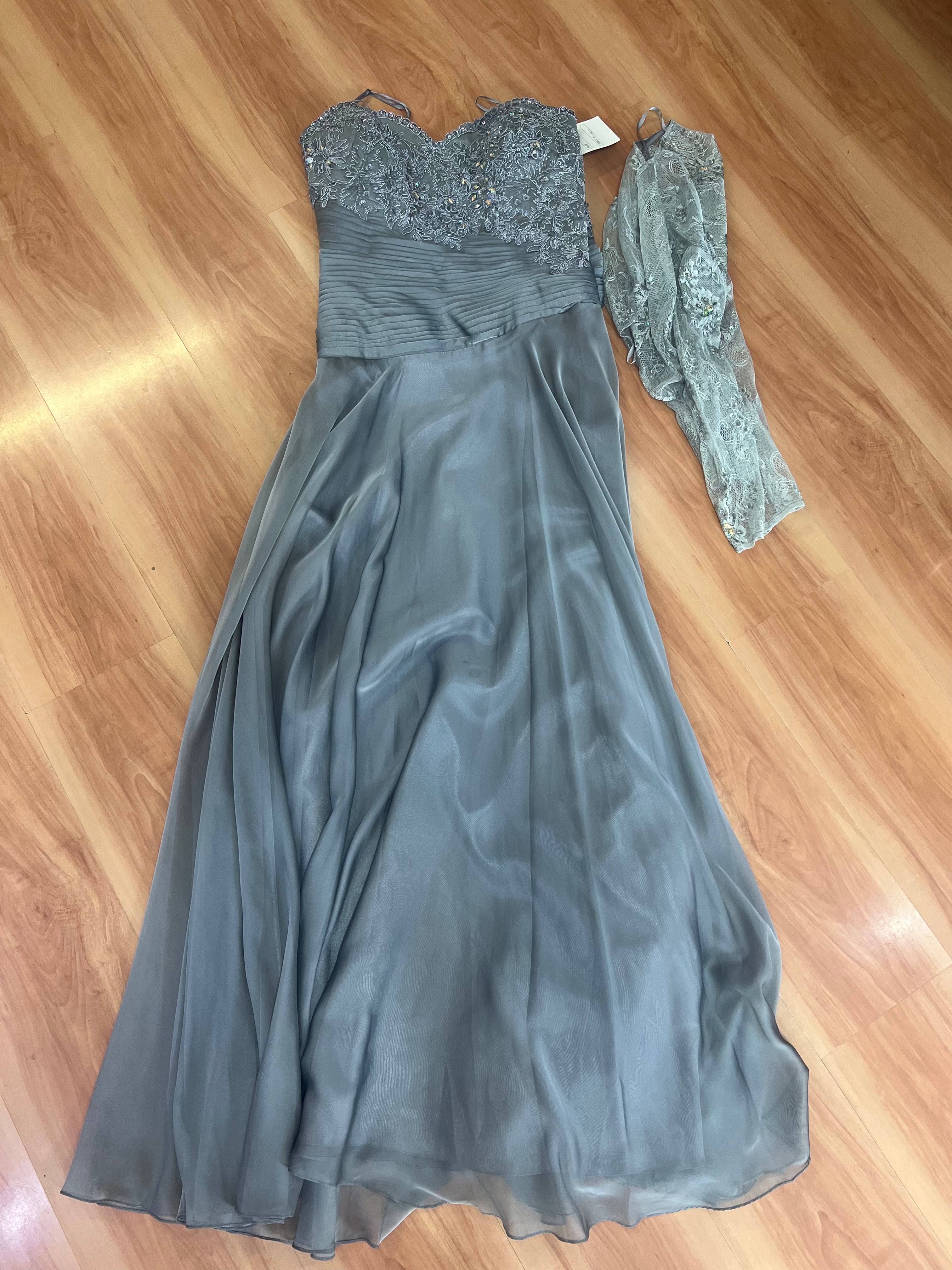 VESTIDO LARGO GRIS BORDADO GO13335