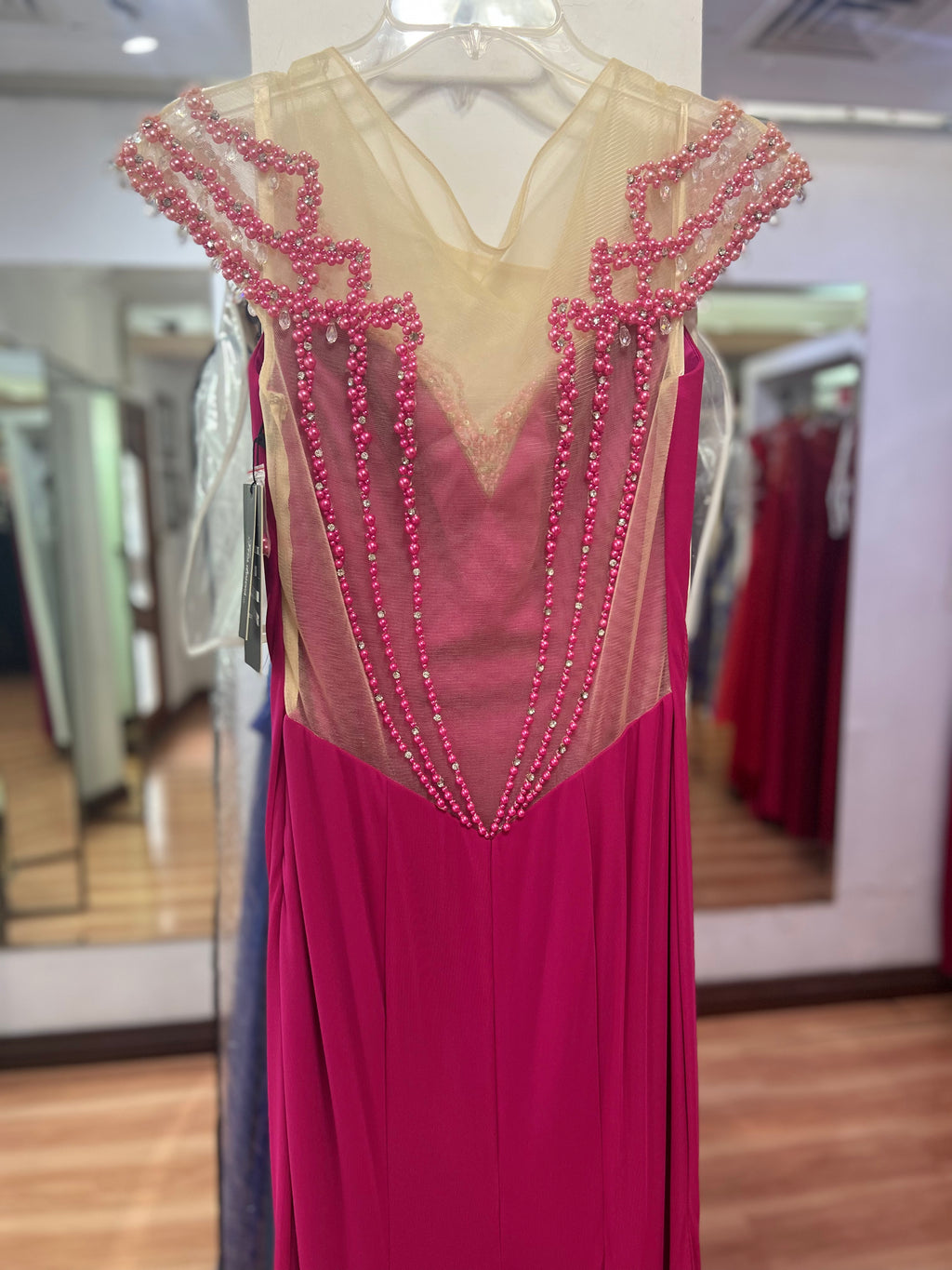 VESTIDO LARGO FUCSIA BORDADO