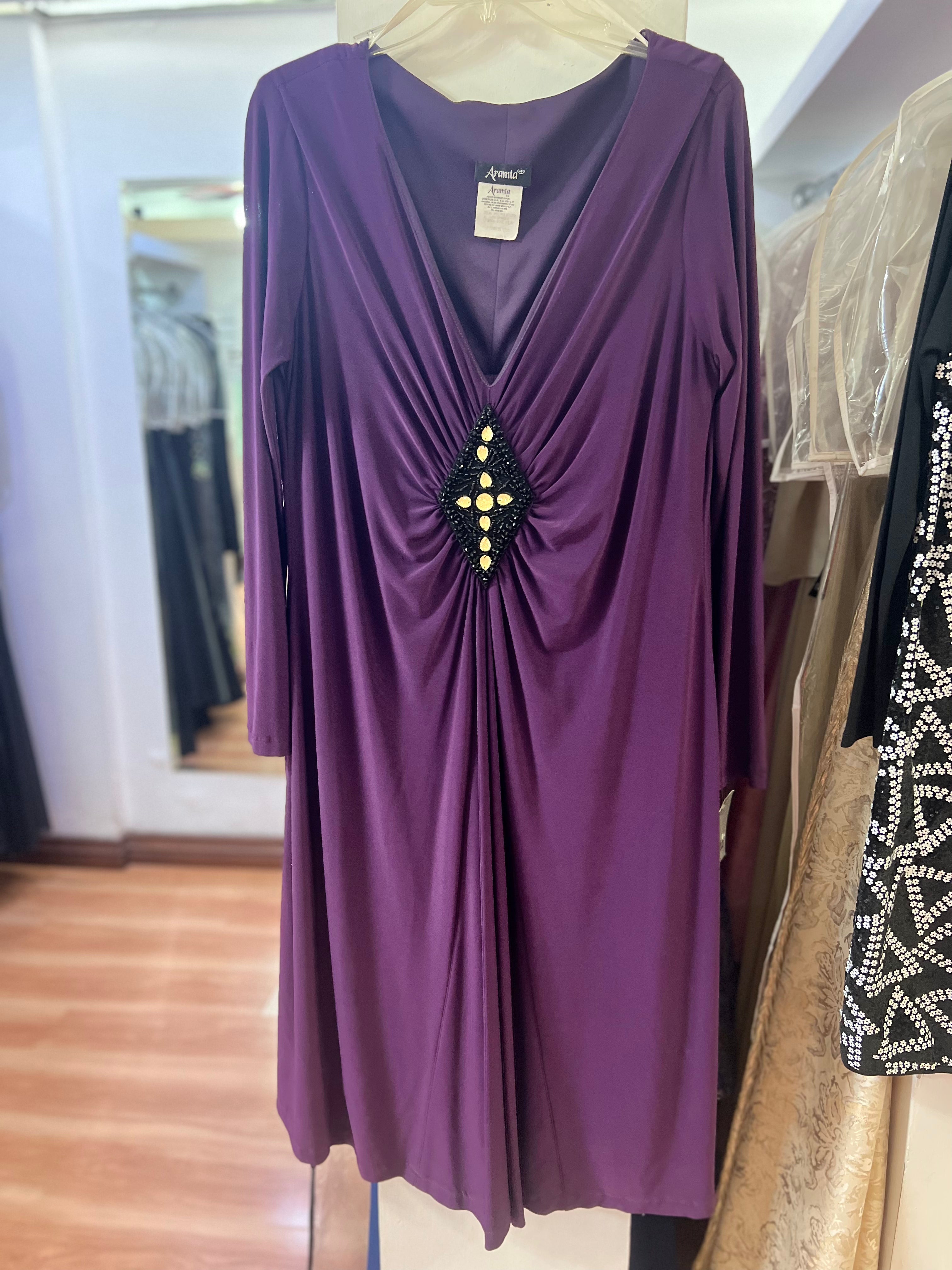 VESTIDO CORTO MORADO