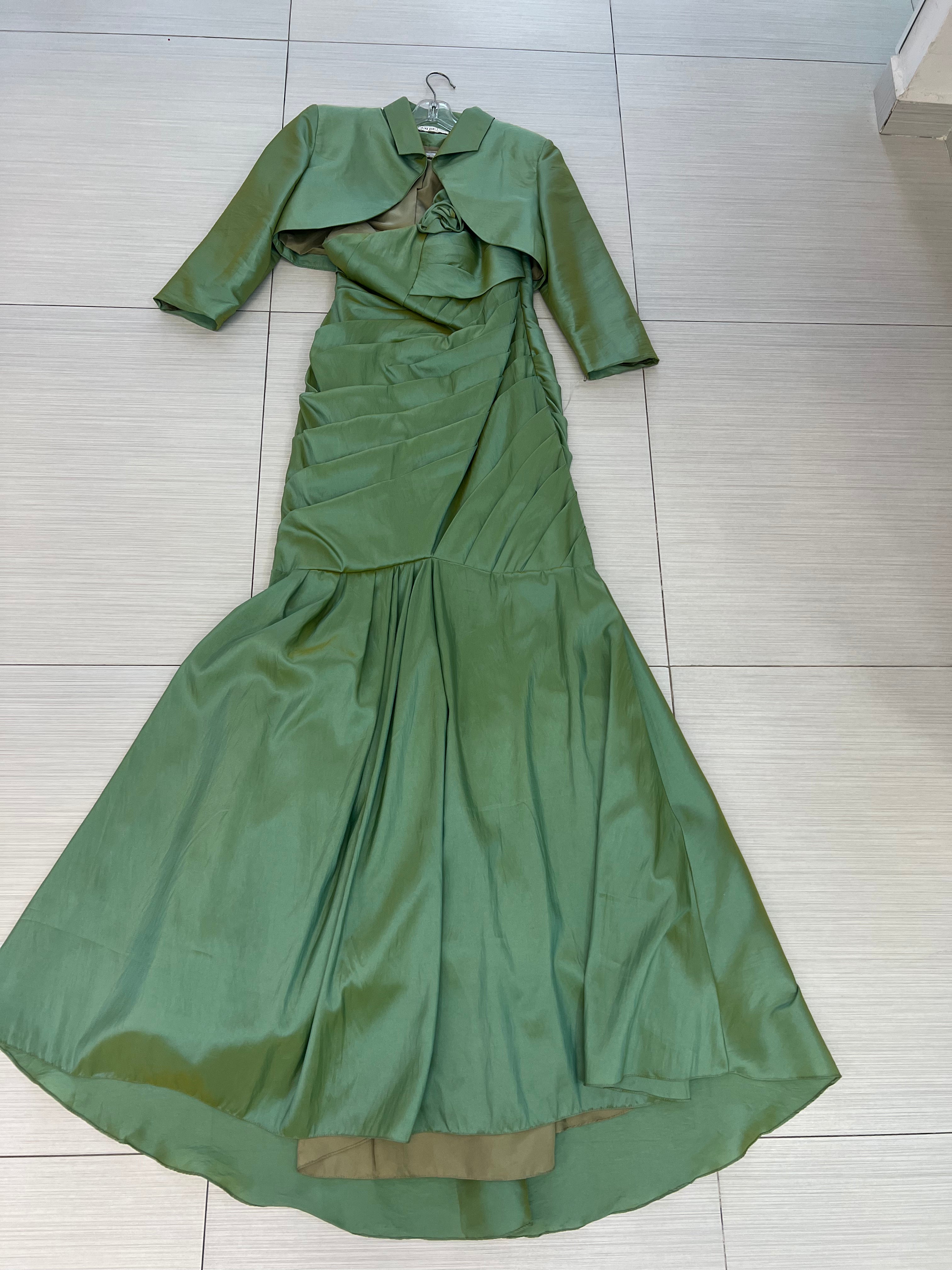 VESTIDO LARGO VERDE SIRENA
