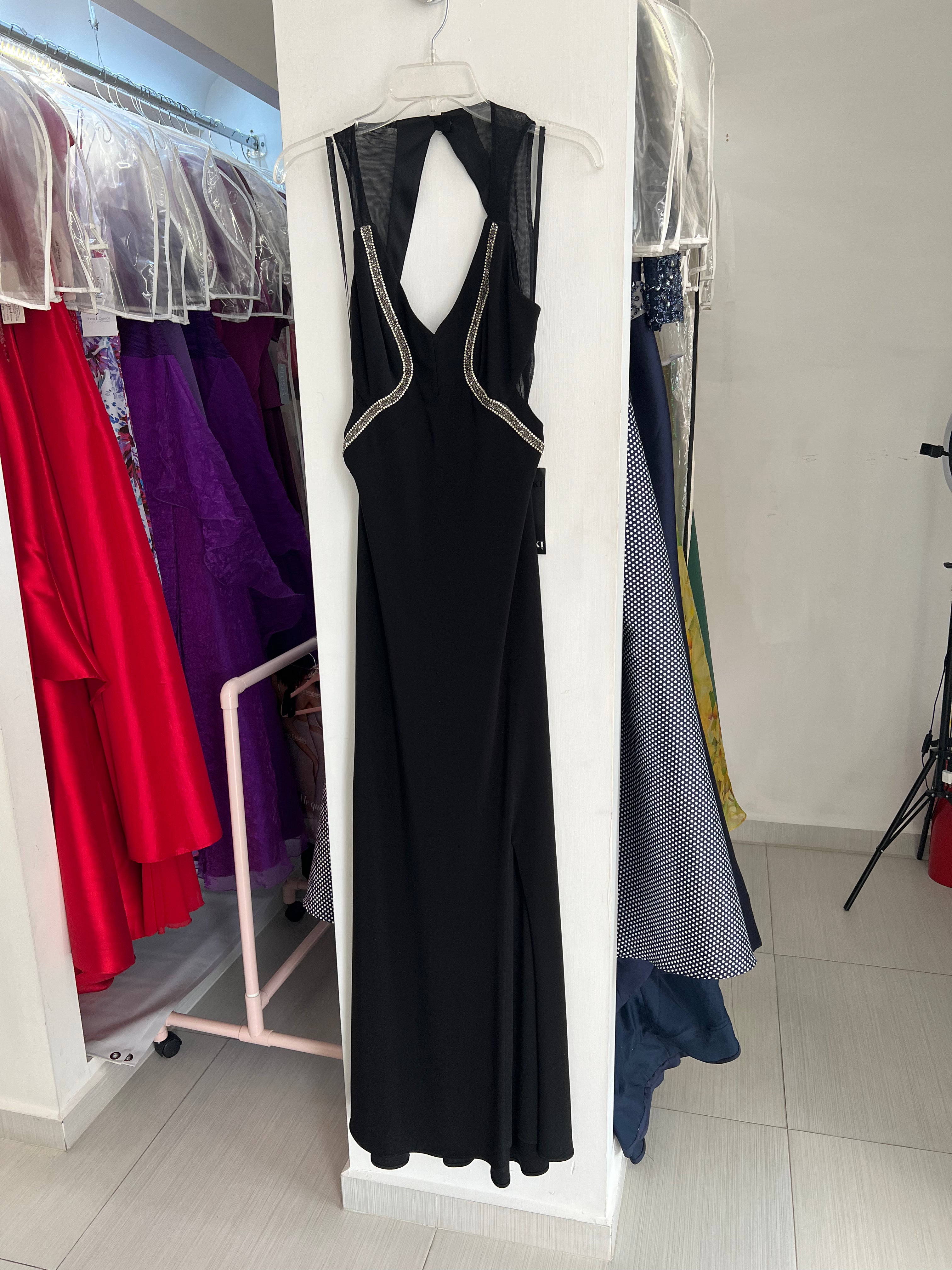 VESTIDO LARGO NEGRO